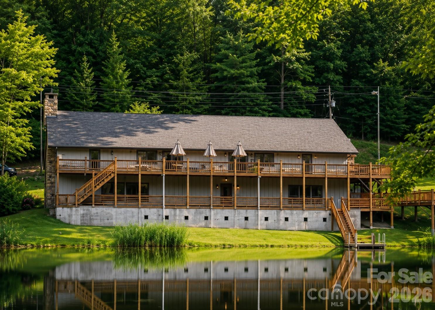 155 Horse Shoe Ridge Road E — Deep Gap