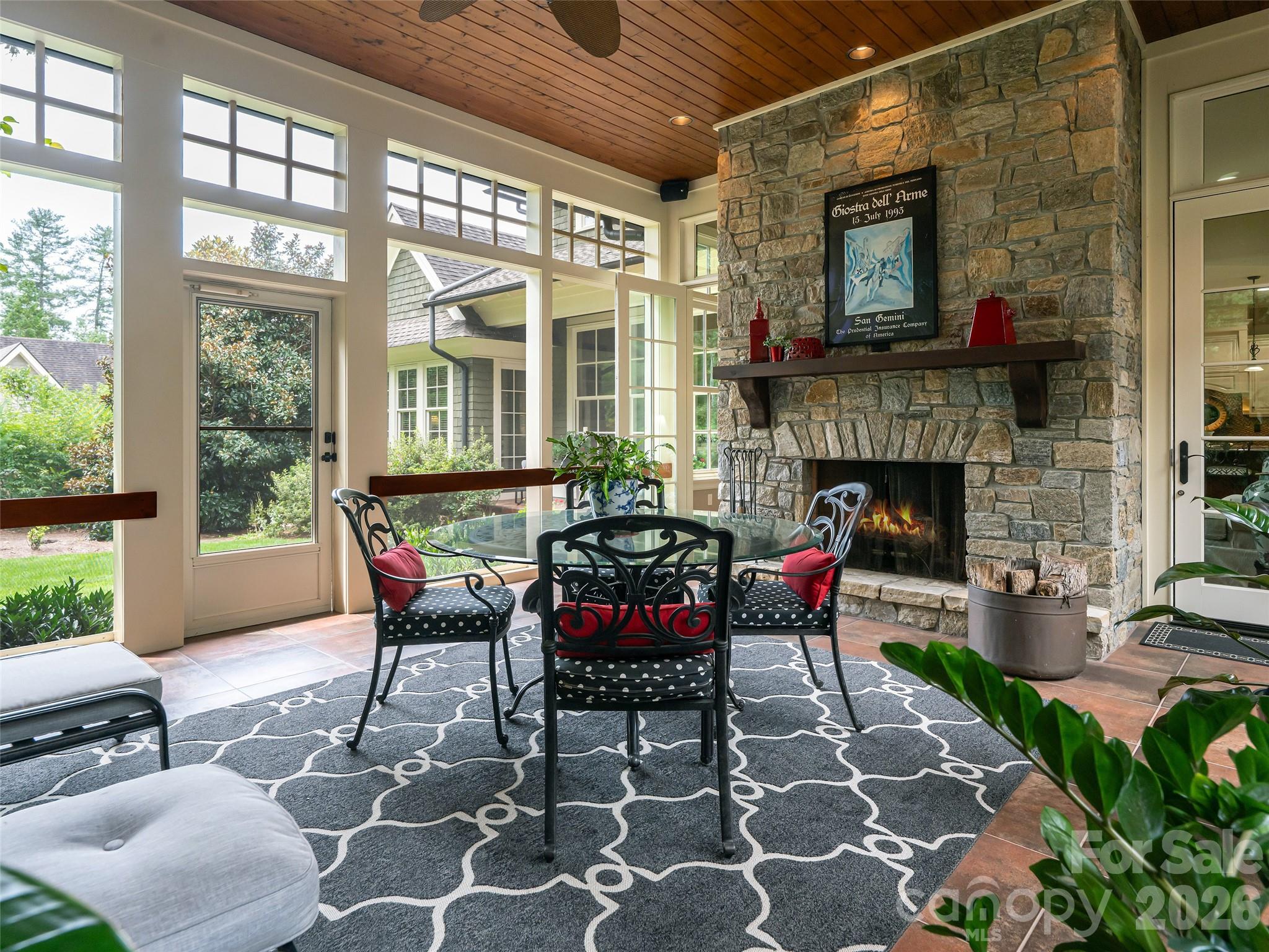 39 Beadle Lane — Asheville
