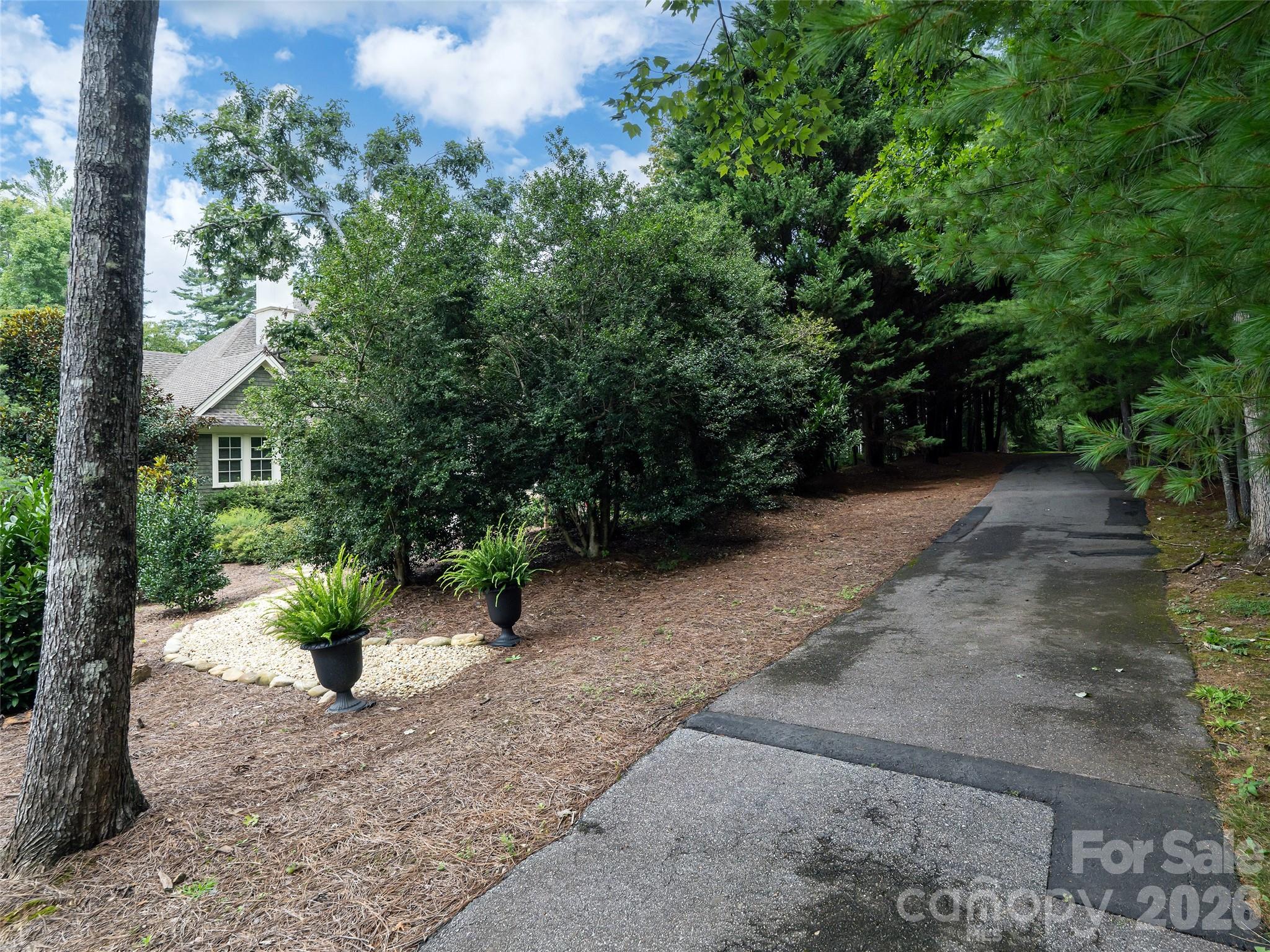 39 Beadle Lane — Asheville