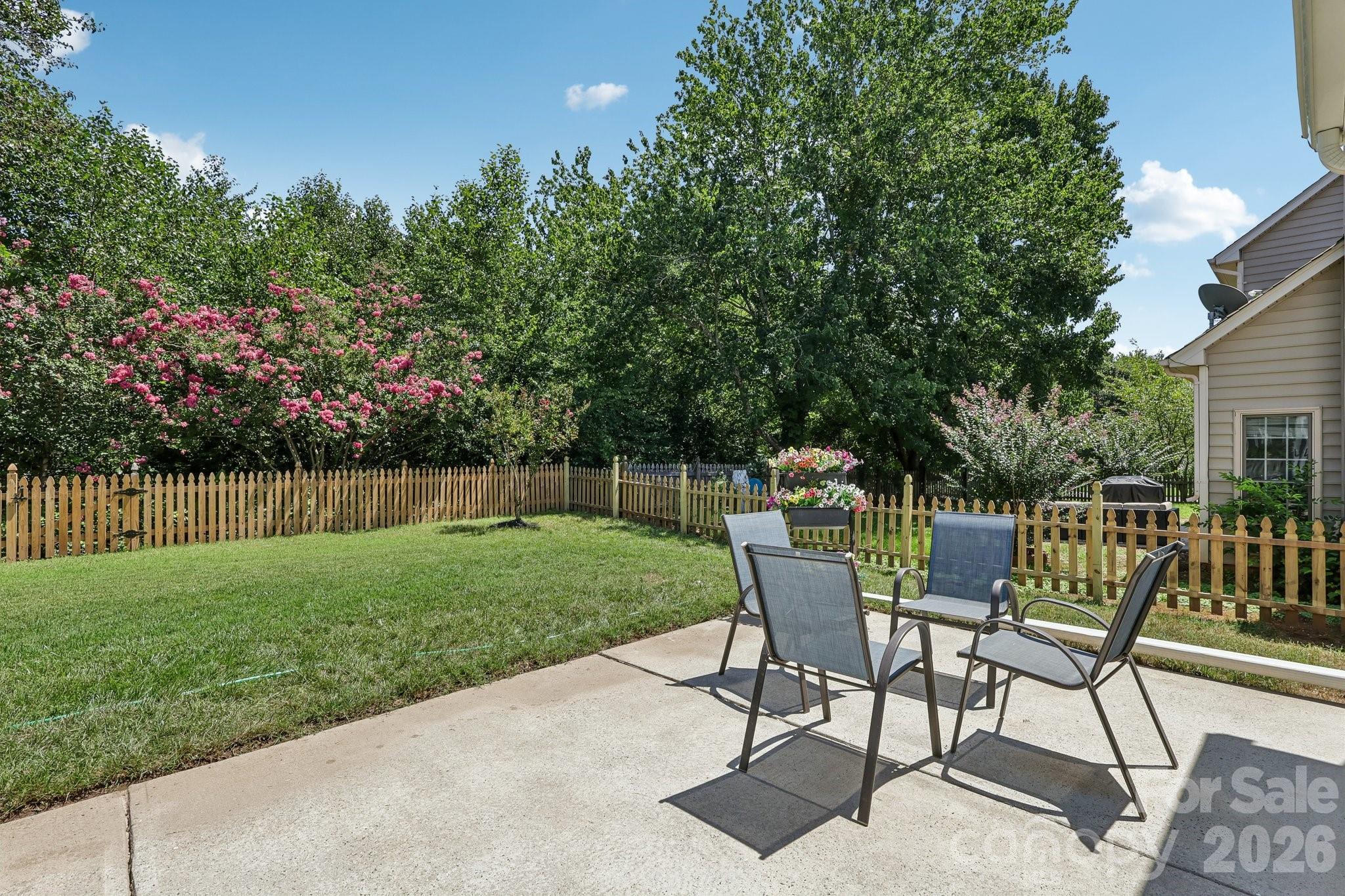 8504 Tamarron Drive — Charlotte