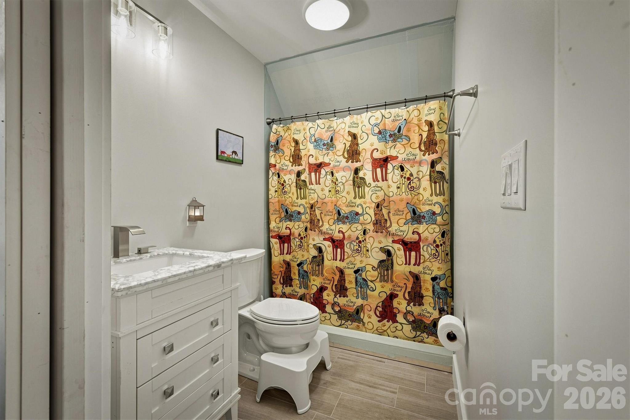 2371 W Paradise Harbor Drive — Connelly Springs
