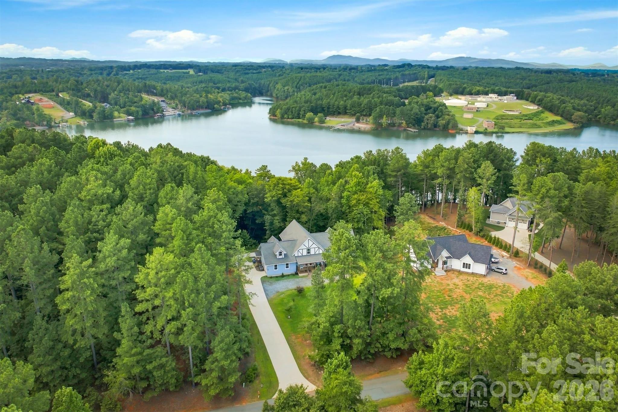 2371 W Paradise Harbor Drive — Connelly Springs