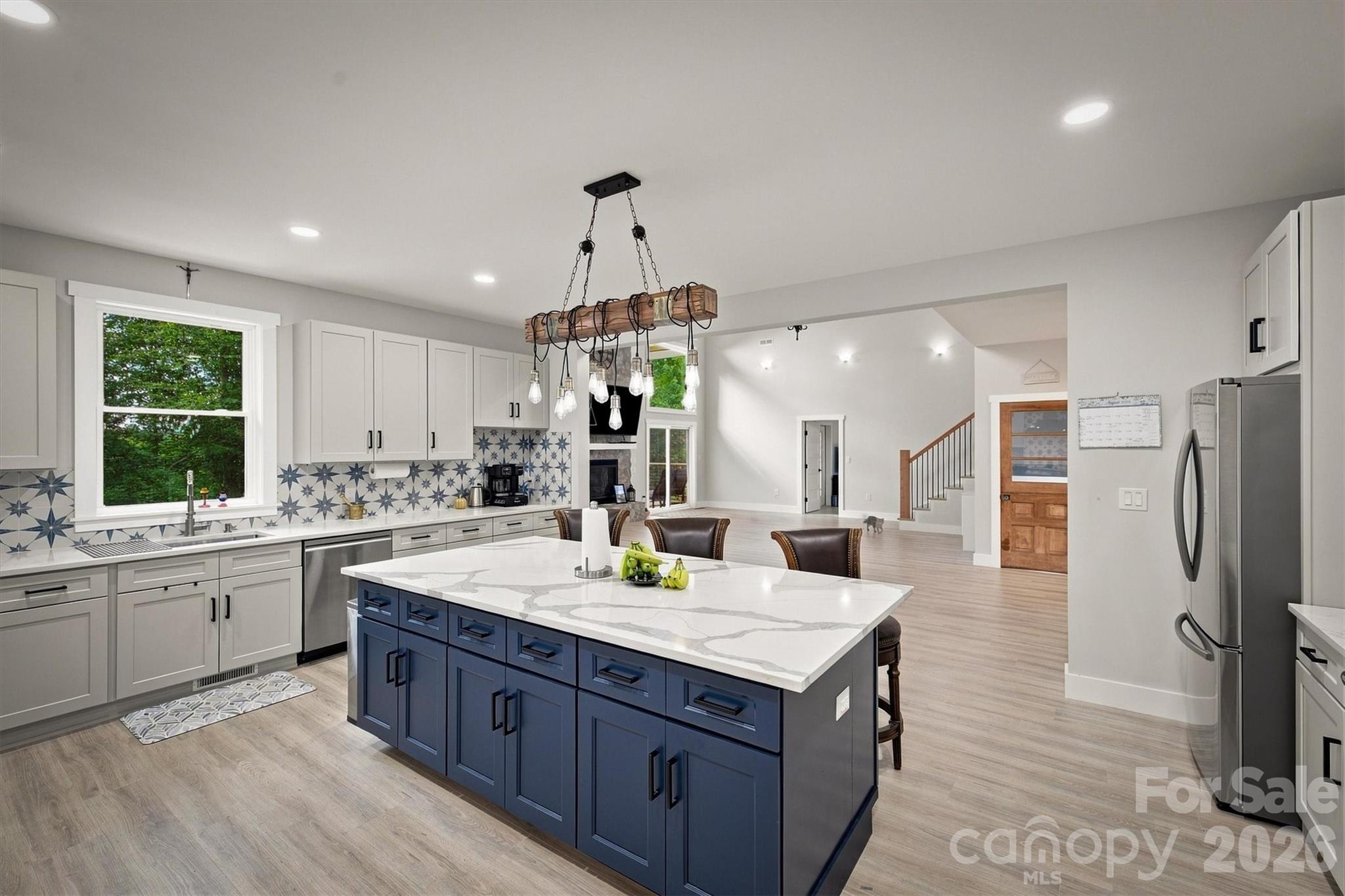 2371 W Paradise Harbor Drive — Connelly Springs