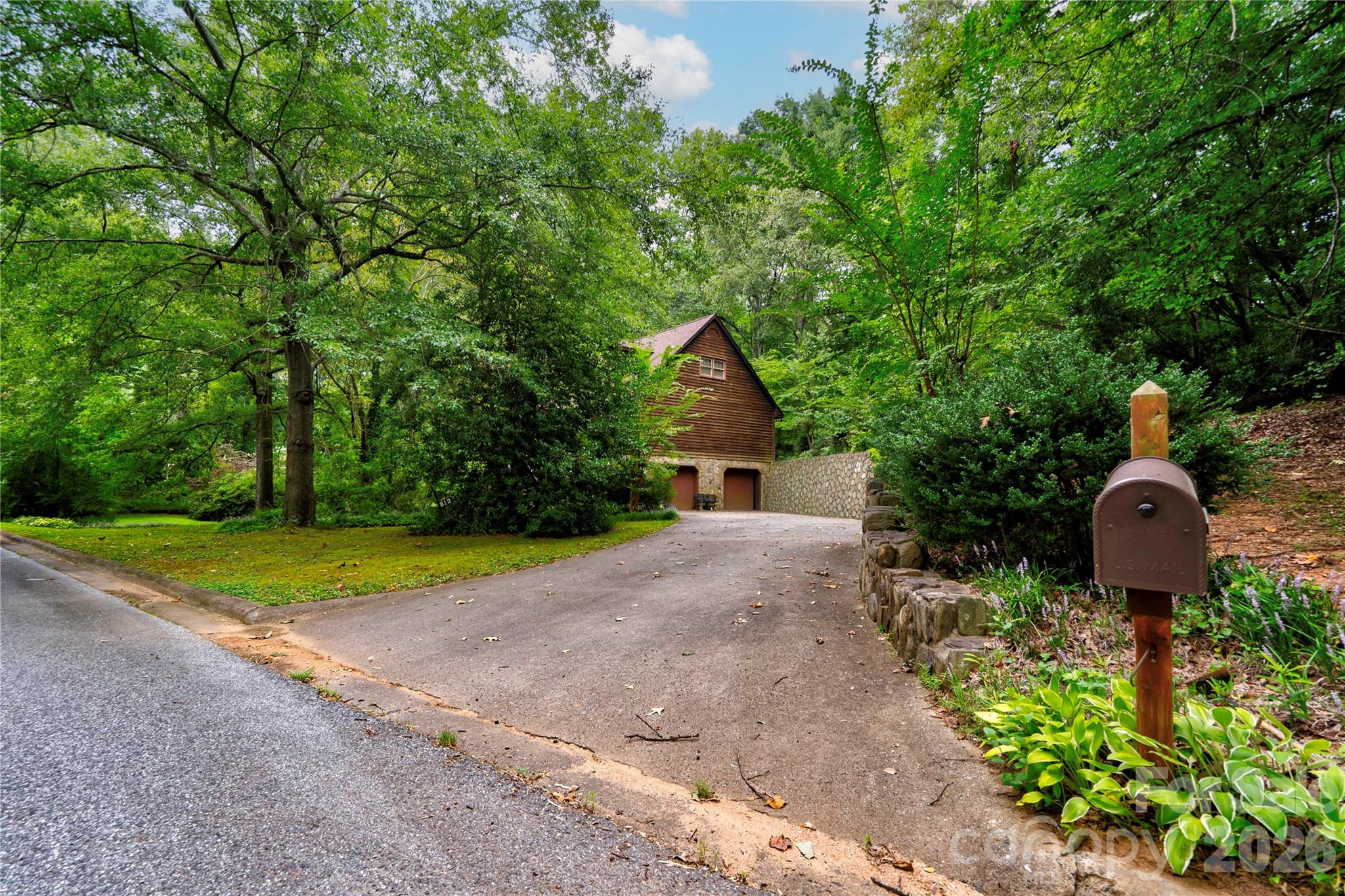 812 Southridge Drive — Kings Mountain