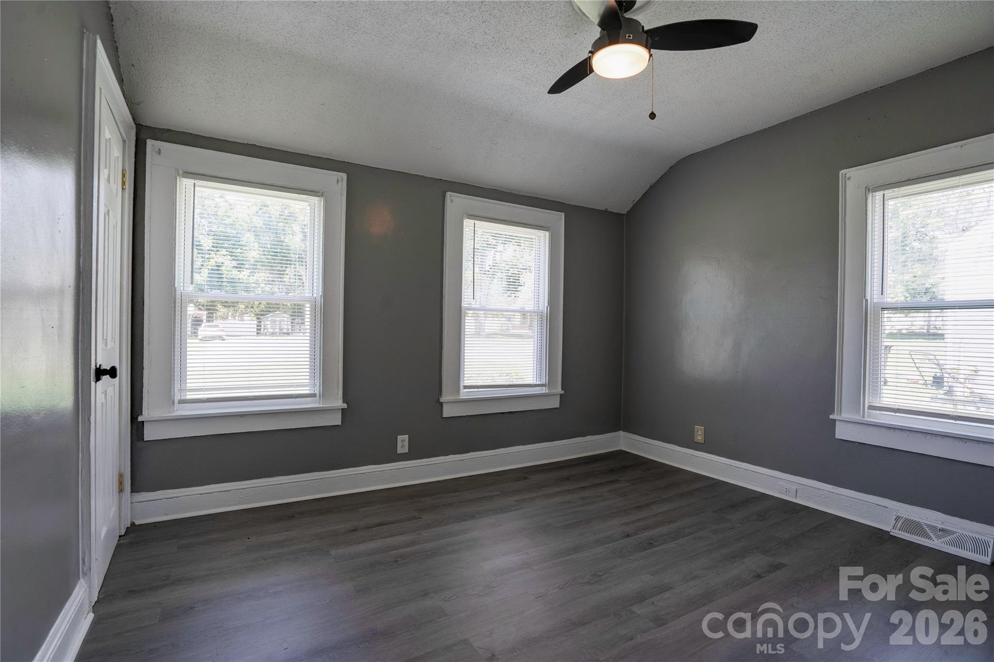 605 Meadowbrook Road — Kings Mountain