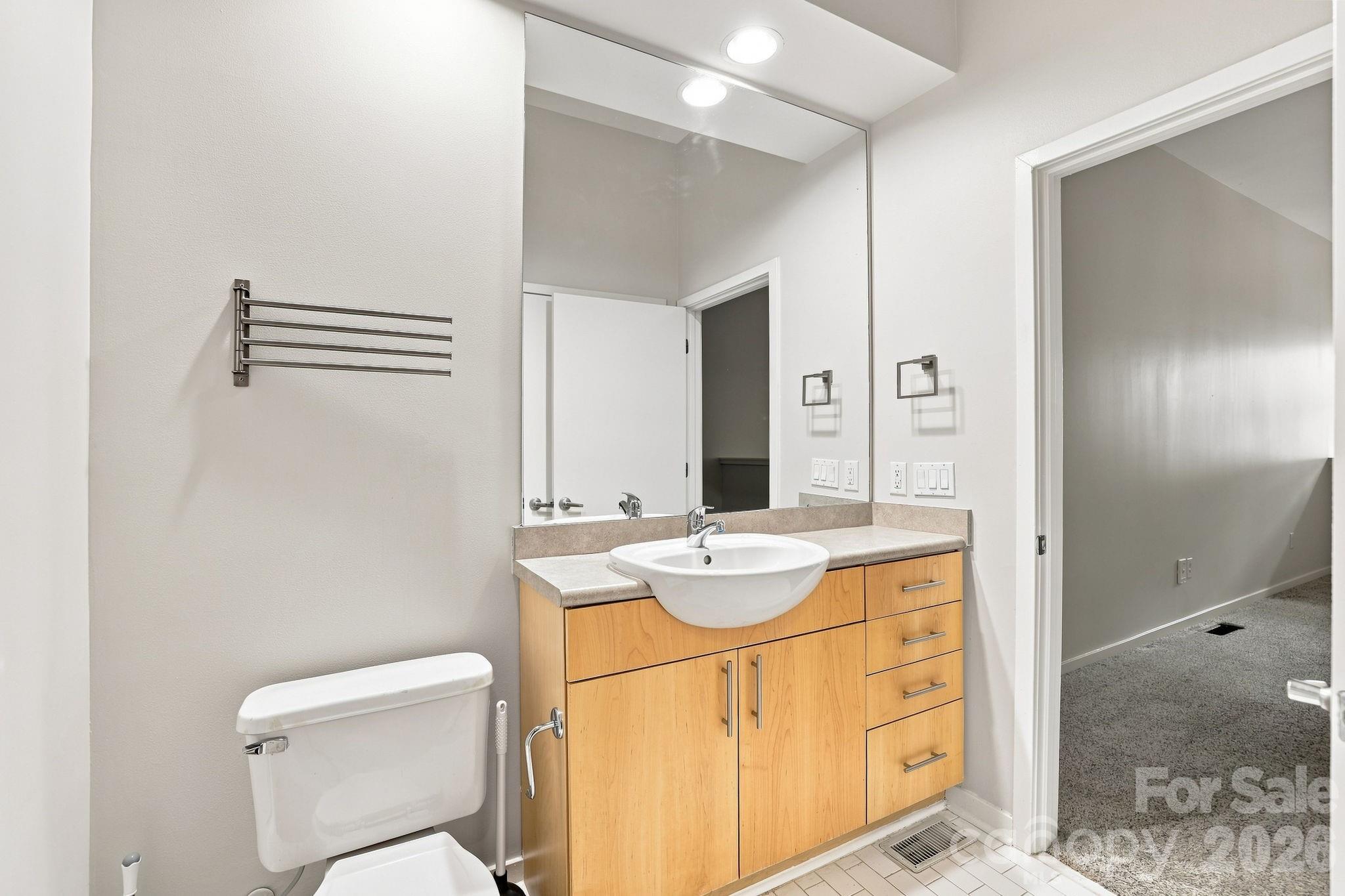 2125 Southend Drive #106 — Charlotte