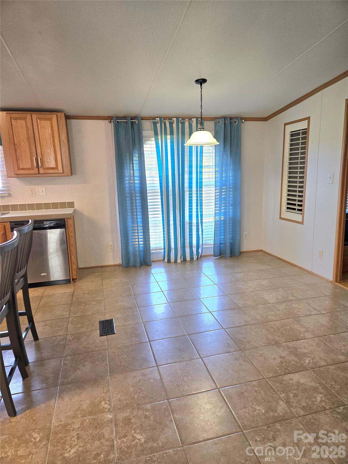3449 Yount Road — Newton