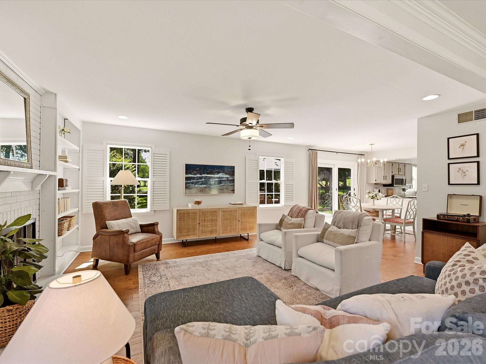 4638 DEANSCROFT Drive — Charlotte