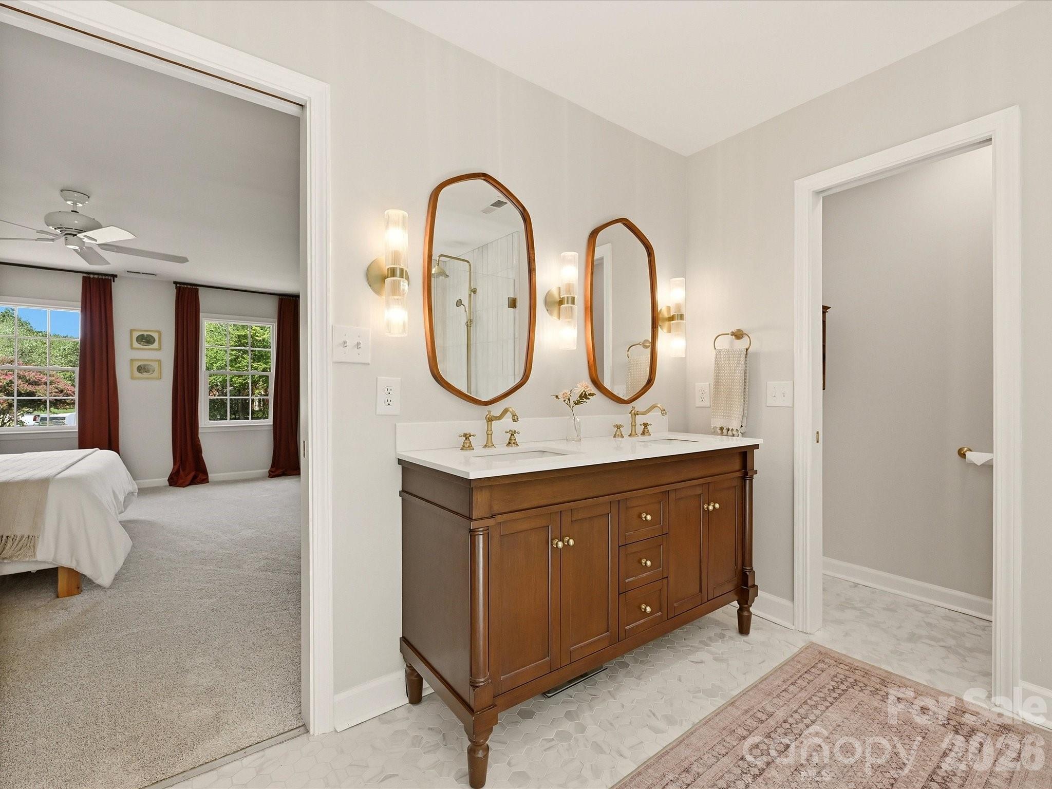4638 DEANSCROFT Drive — Charlotte