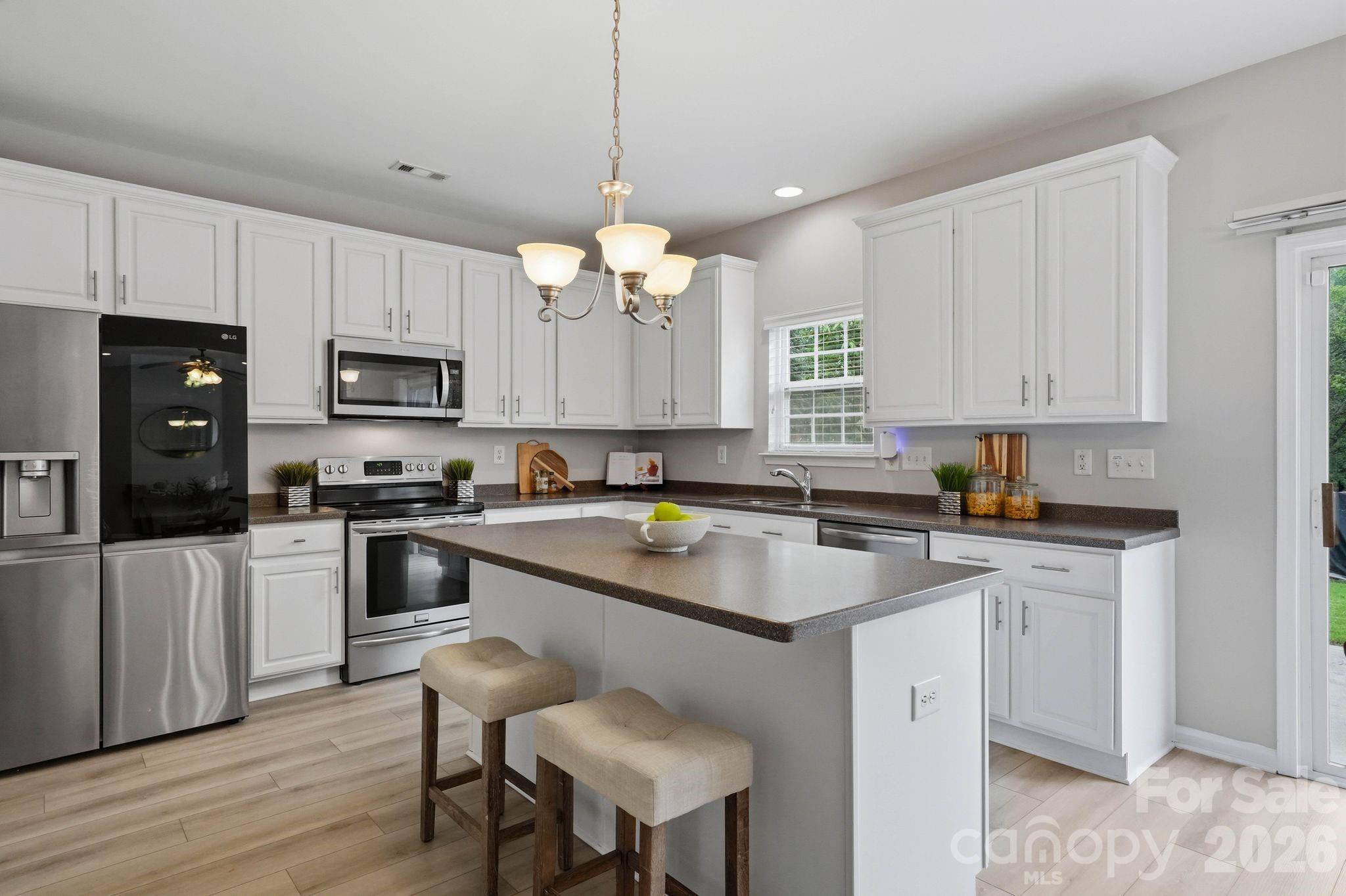 1001 Yellow Daisy Drive — Matthews