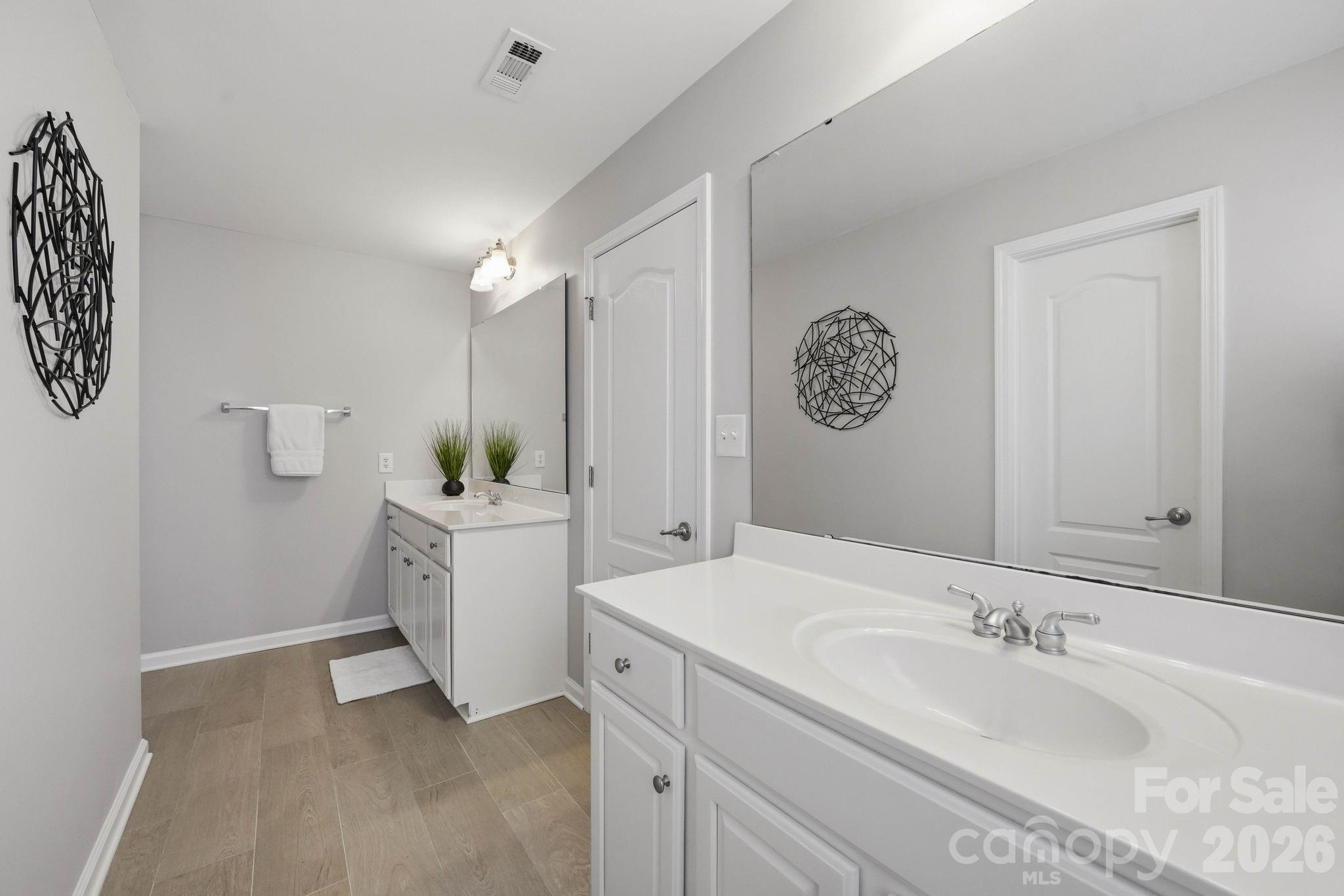 1001 Yellow Daisy Drive — Matthews