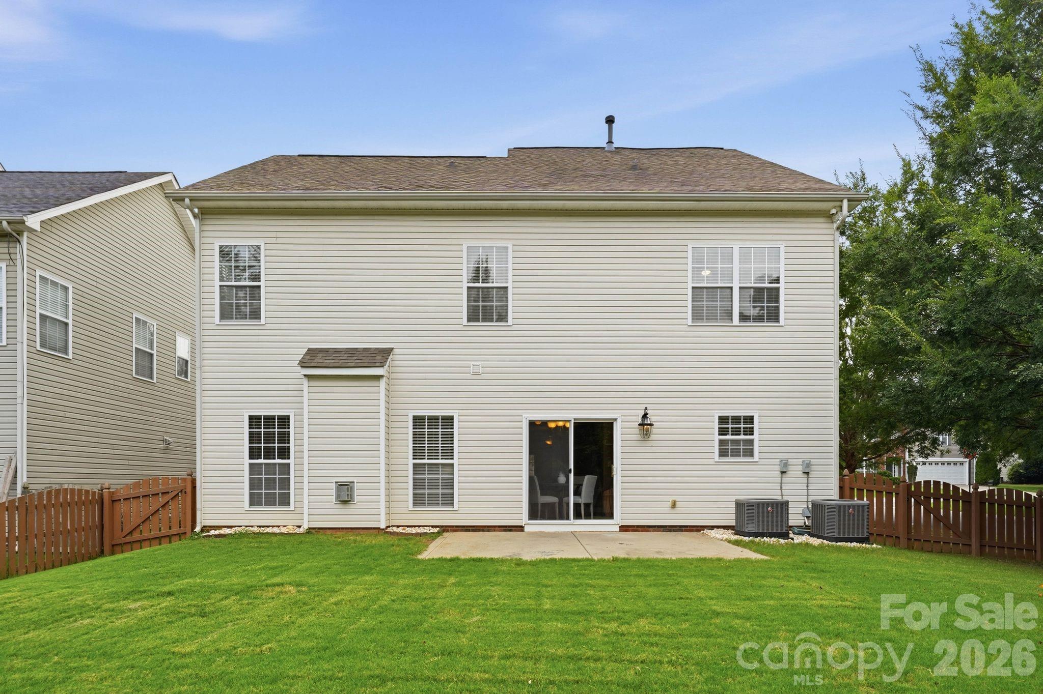 1001 Yellow Daisy Drive — Matthews