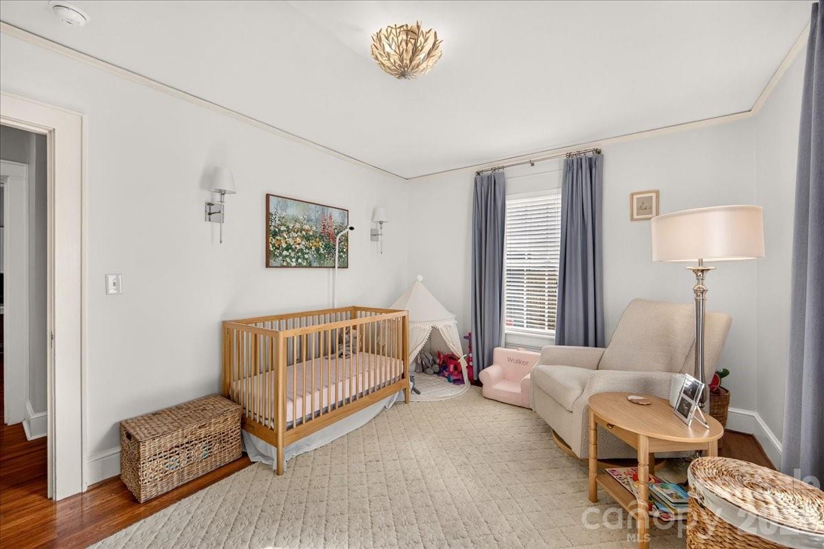 1717 Nassau Boulevard — Charlotte