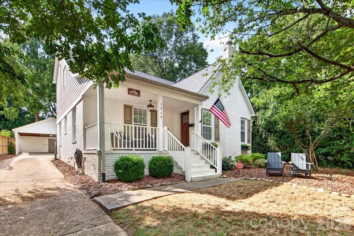1717 Nassau Boulevard — Charlotte