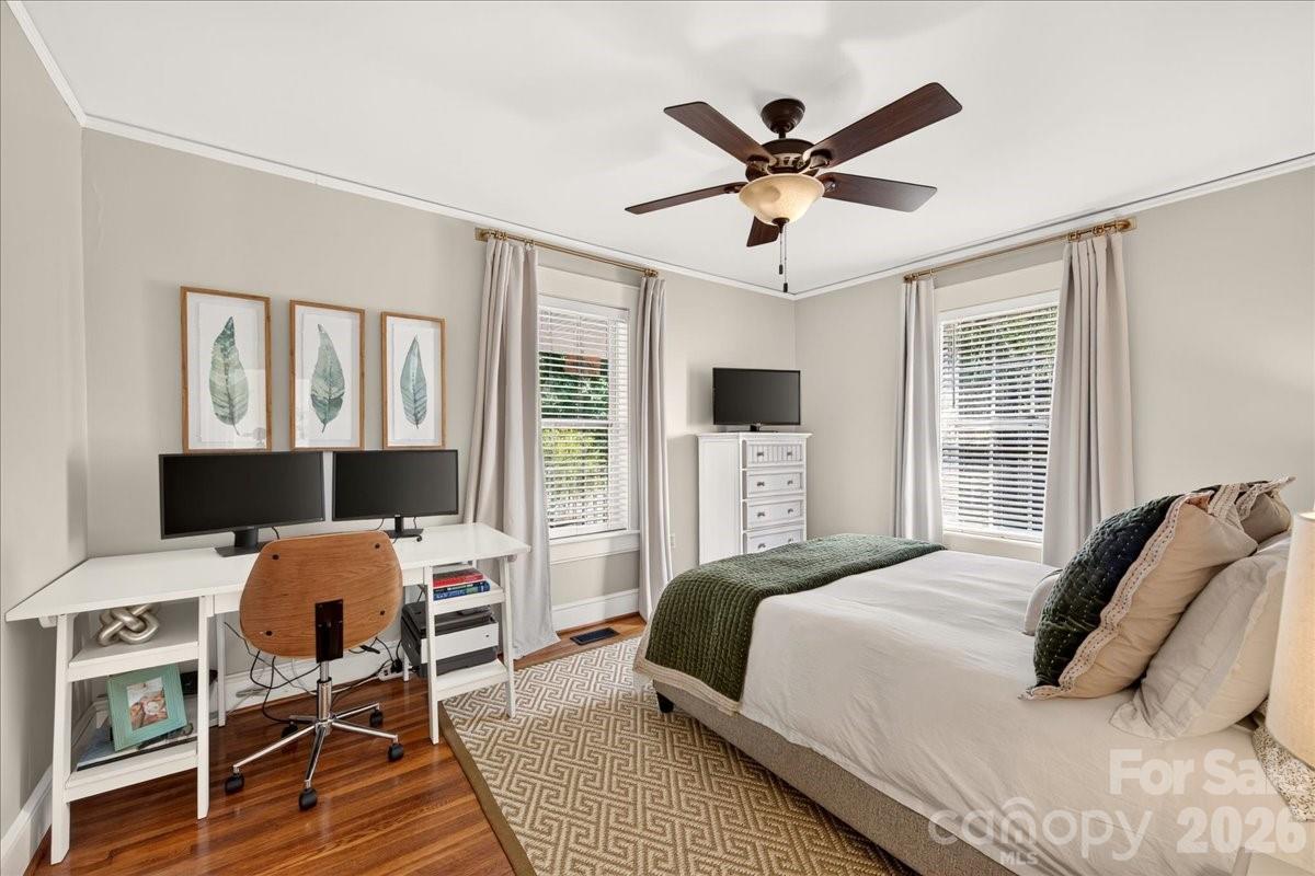 1717 Nassau Boulevard — Charlotte