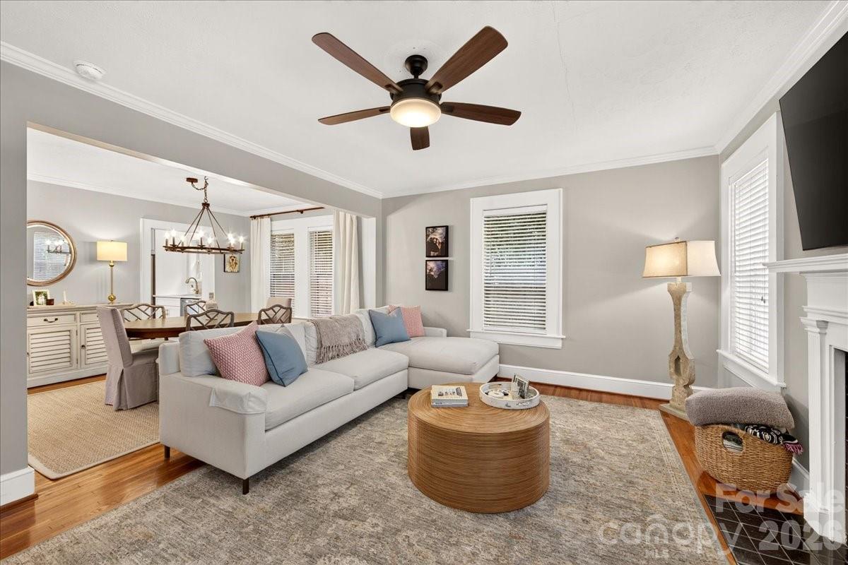 1717 Nassau Boulevard — Charlotte