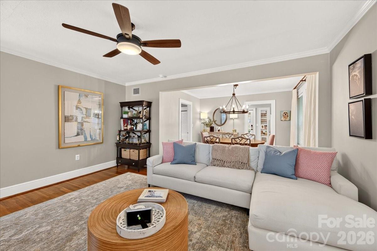 1717 Nassau Boulevard — Charlotte