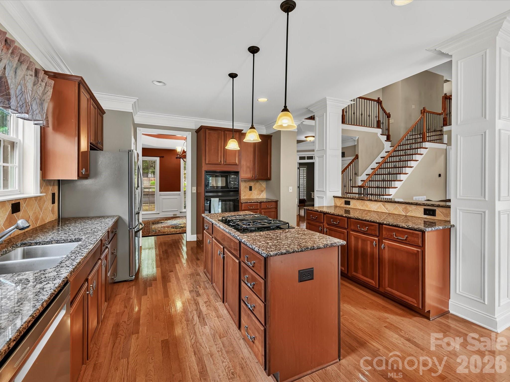 11203 Warfield Avenue — Huntersville