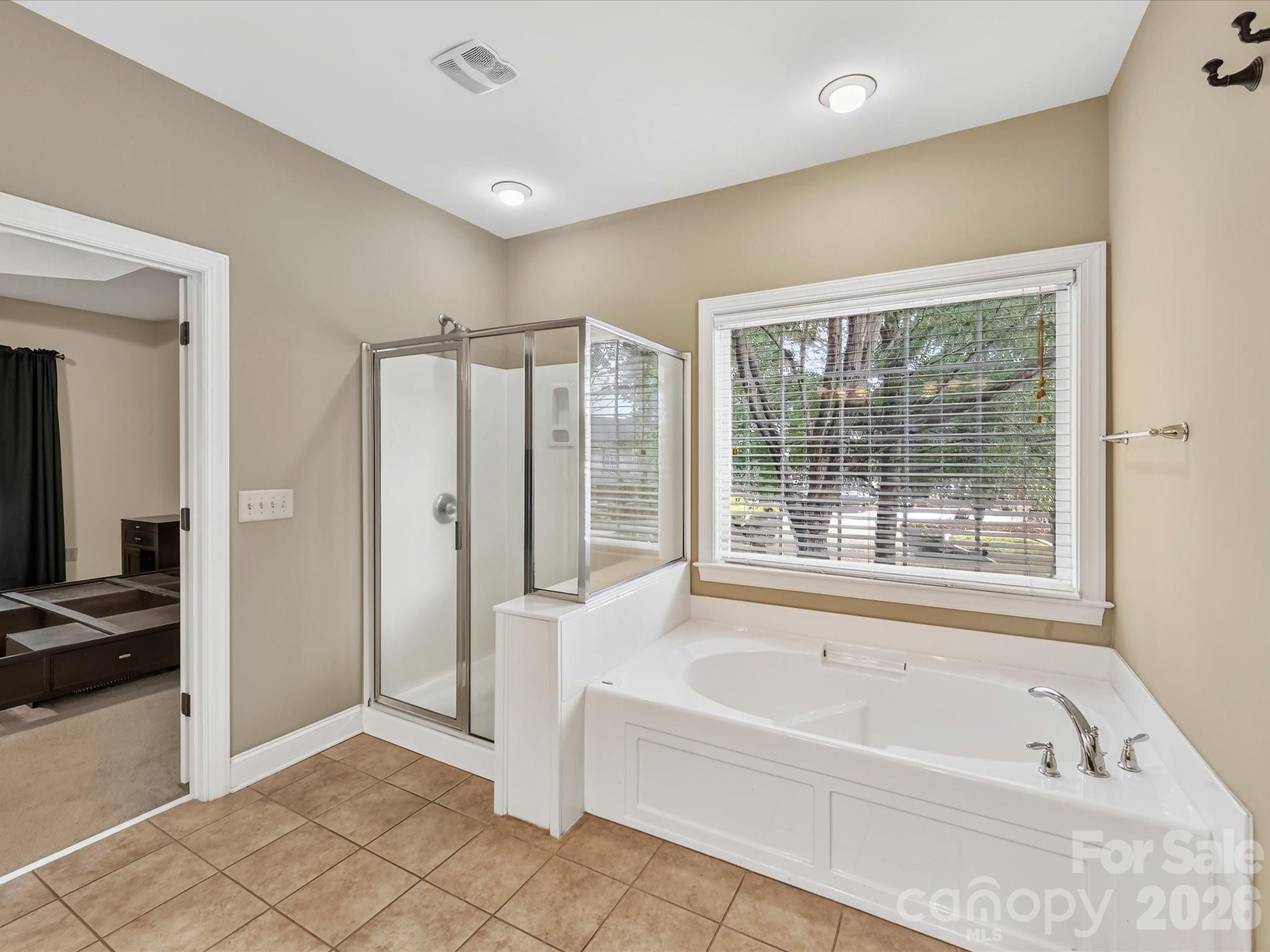 11203 Warfield Avenue — Huntersville