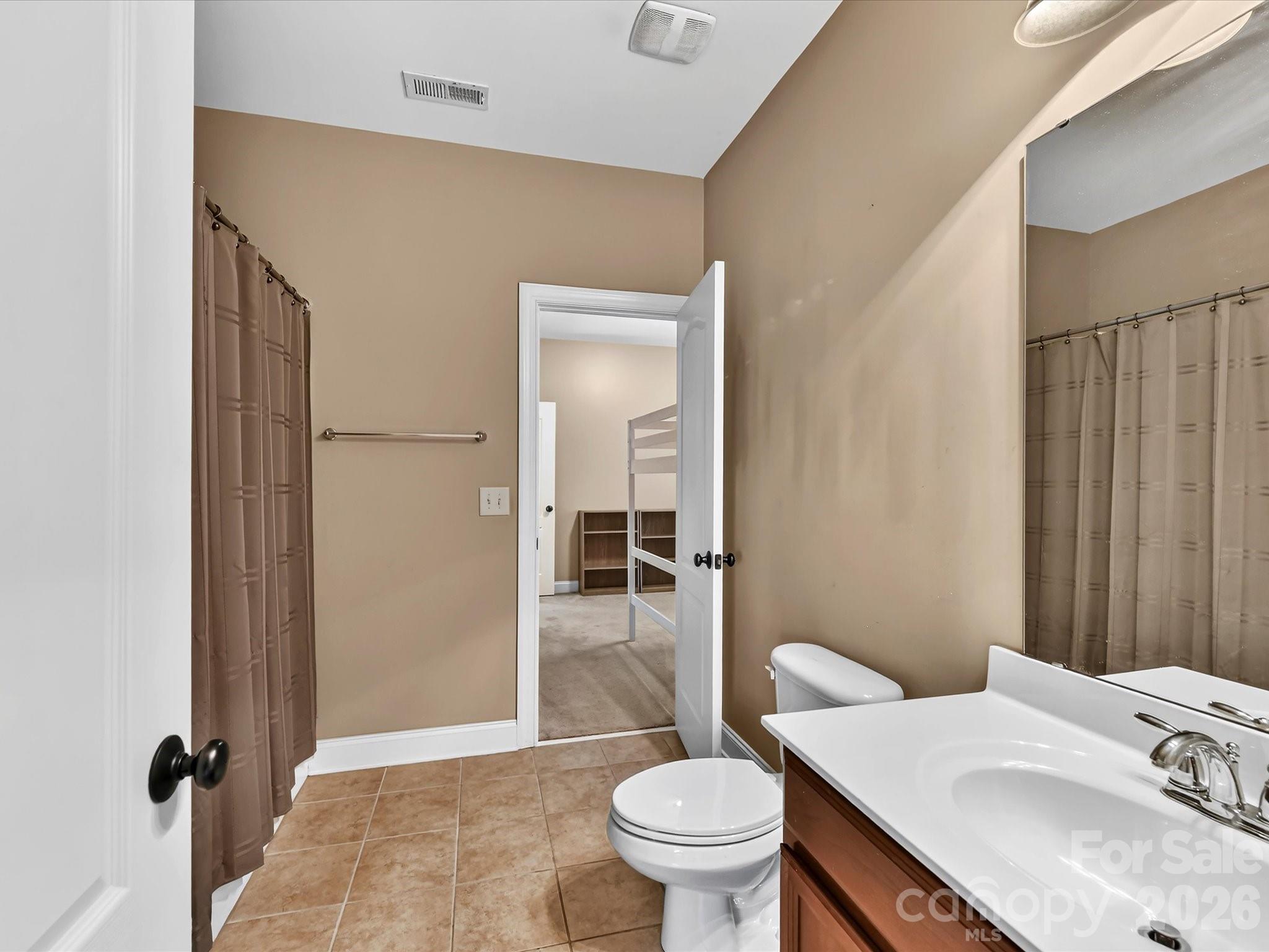 11203 Warfield Avenue — Huntersville