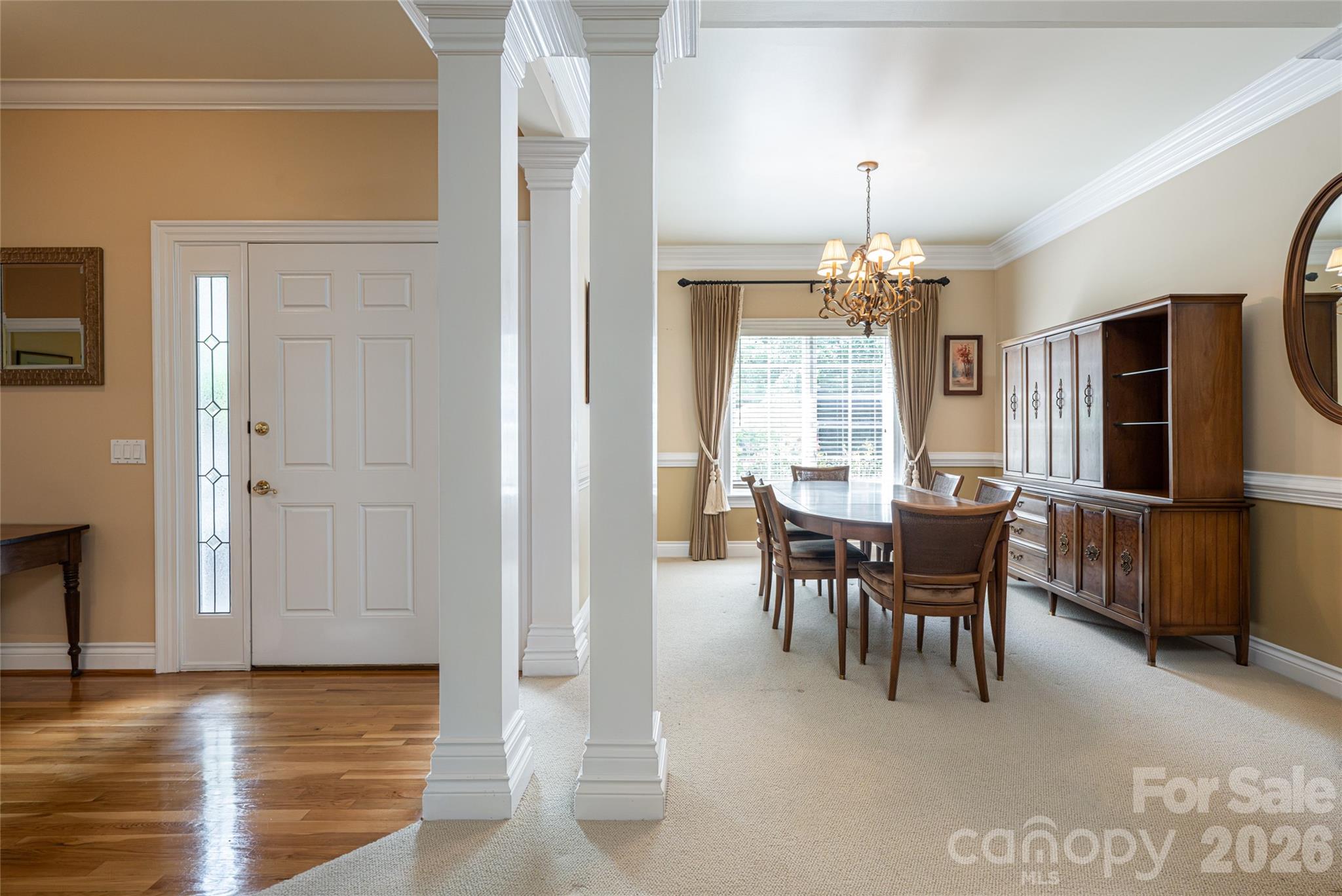 8 Clovelly Way — Asheville