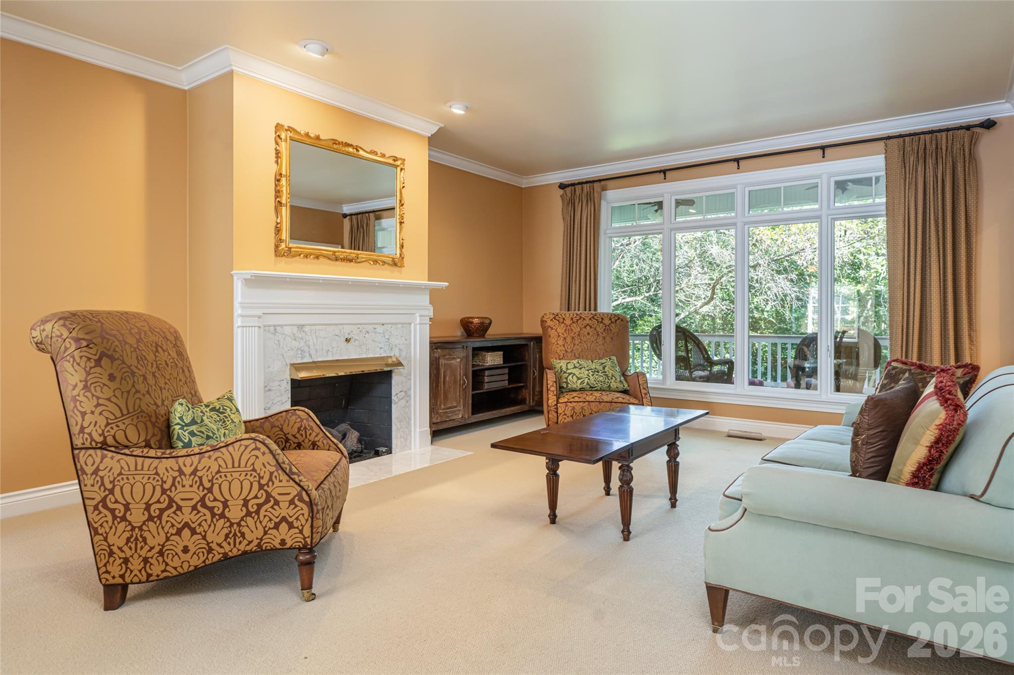 8 Clovelly Way — Asheville