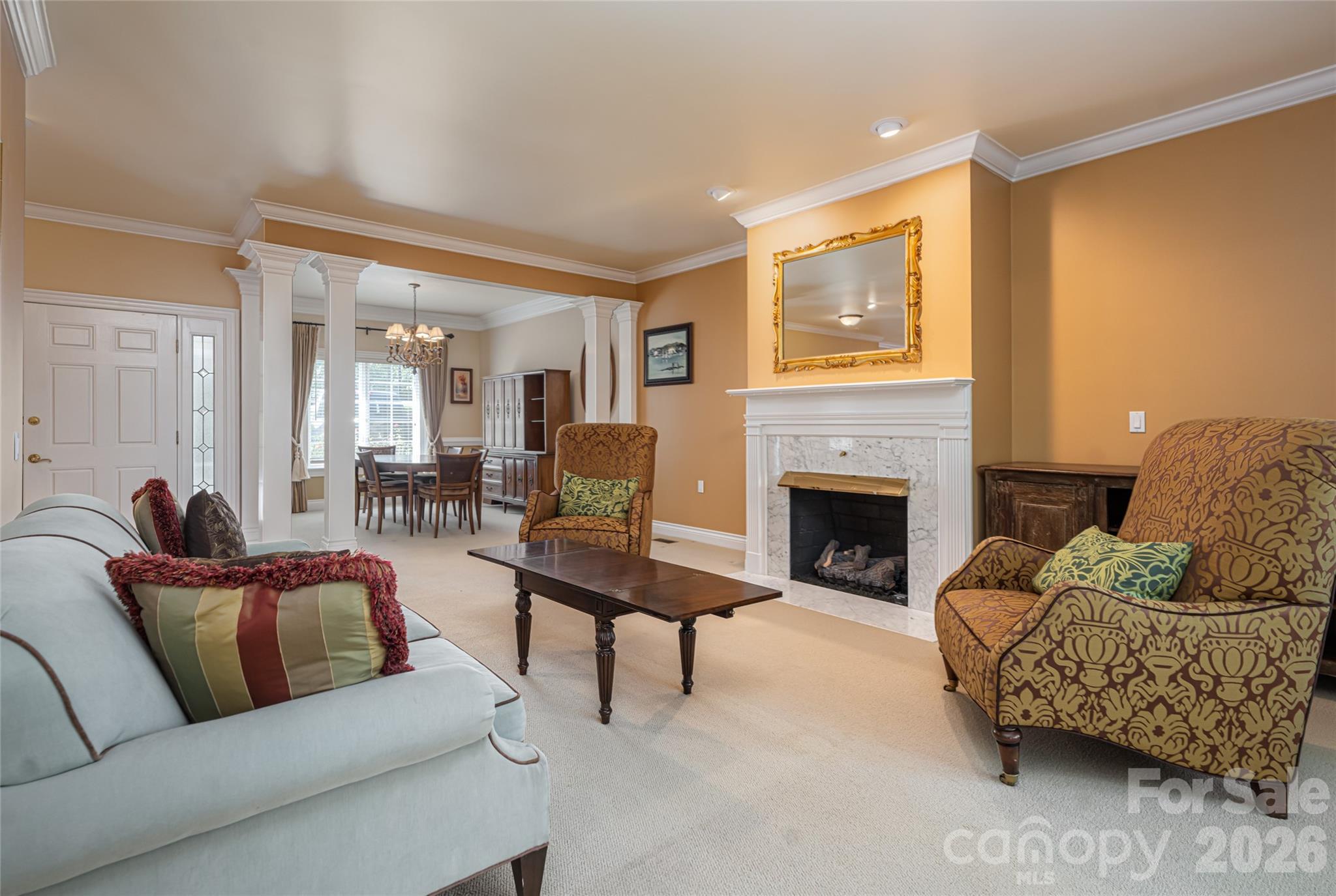 8 Clovelly Way — Asheville