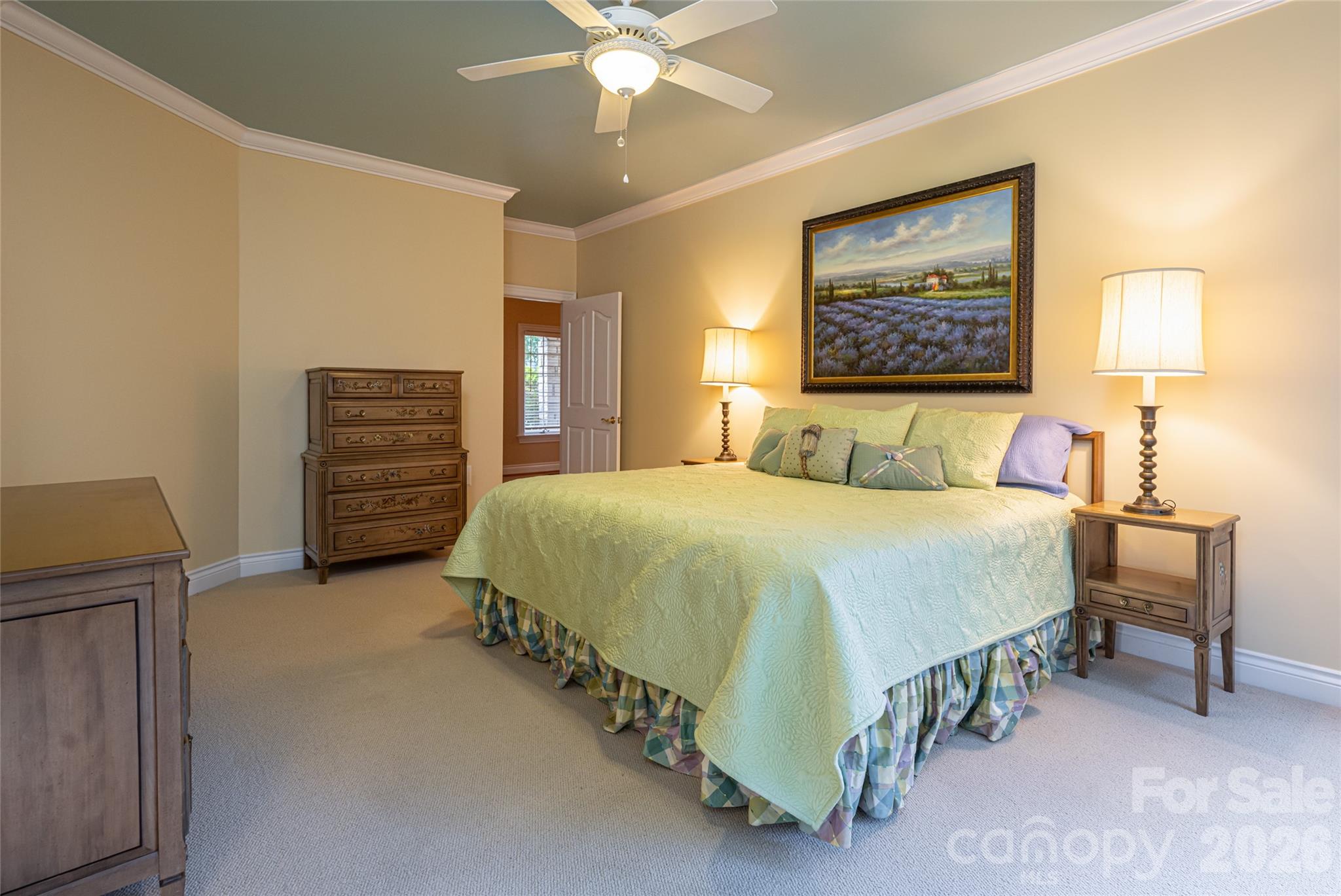 8 Clovelly Way — Asheville