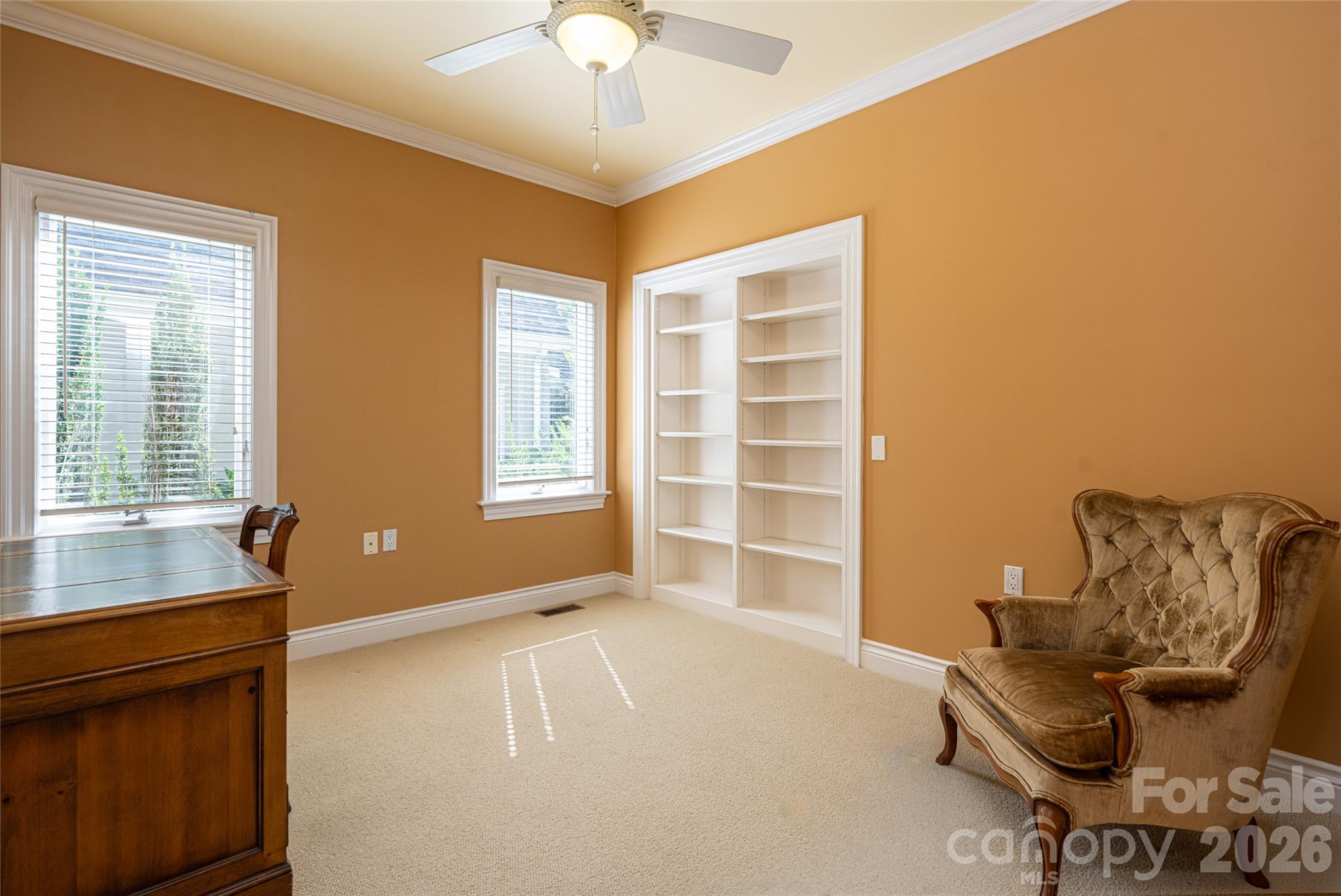 8 Clovelly Way — Asheville