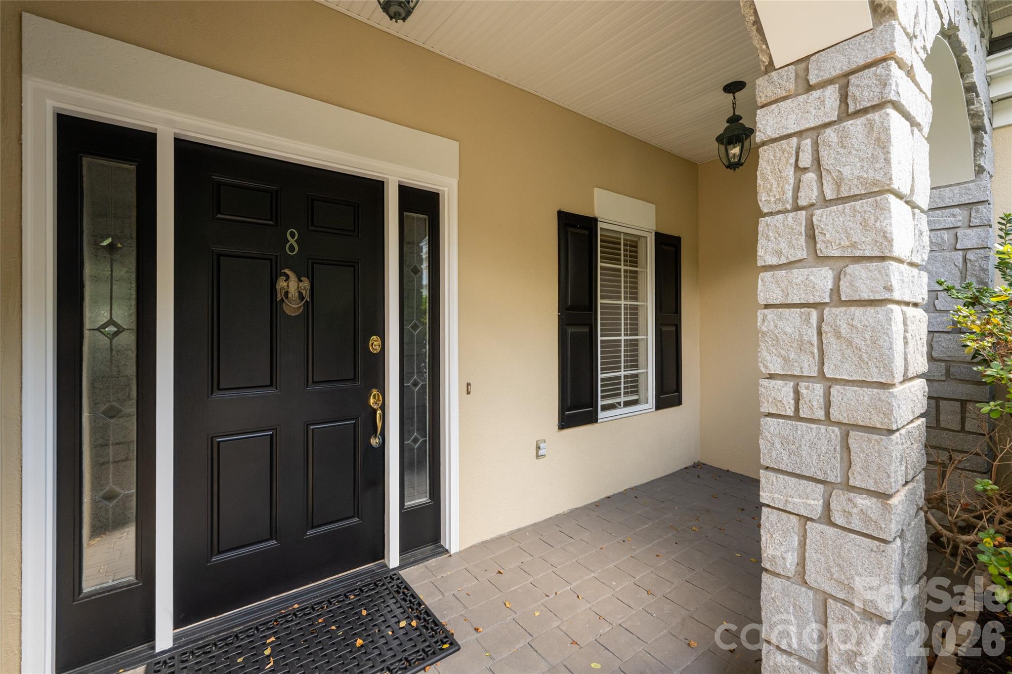 8 Clovelly Way — Asheville