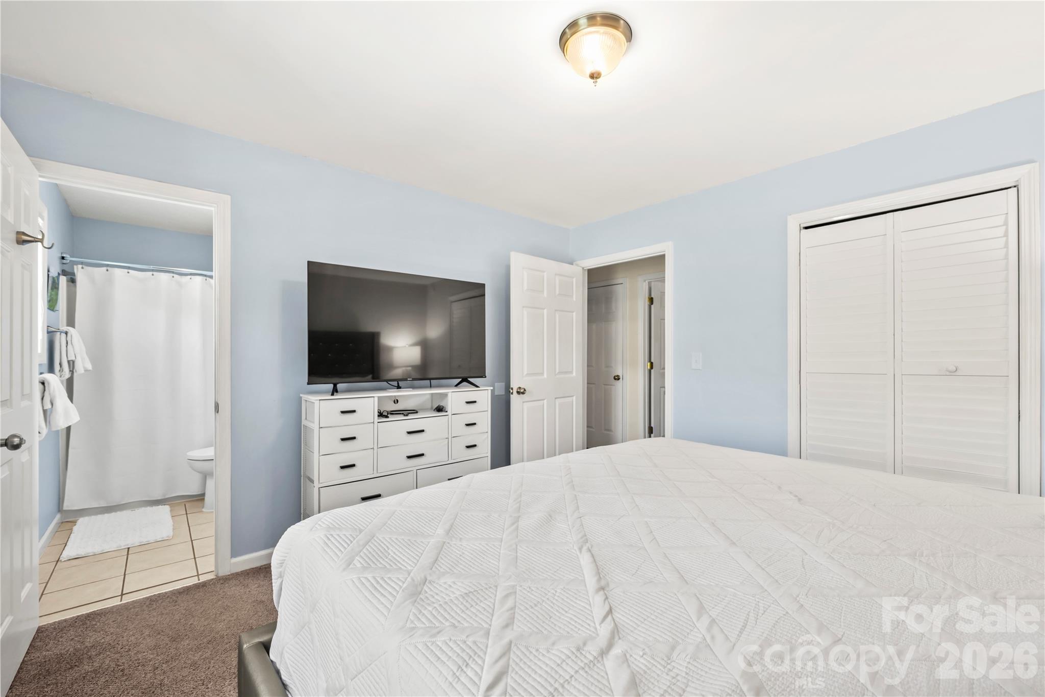 12 Sydney Lane — Asheville
