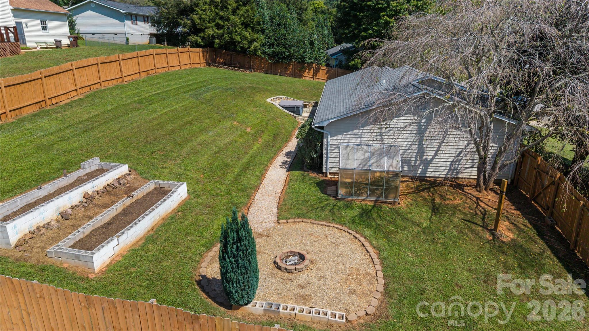 12 Sydney Lane — Asheville