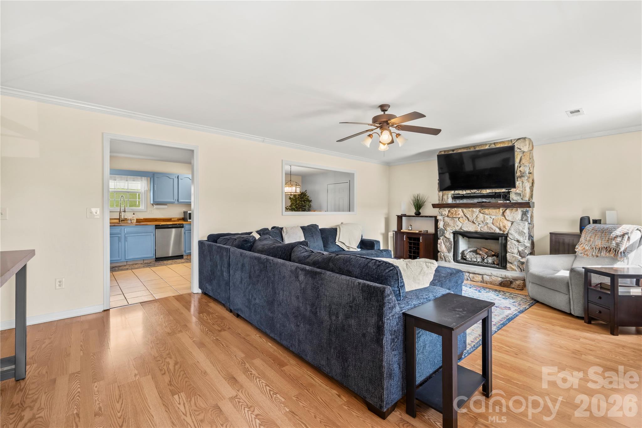 12 Sydney Lane — Asheville