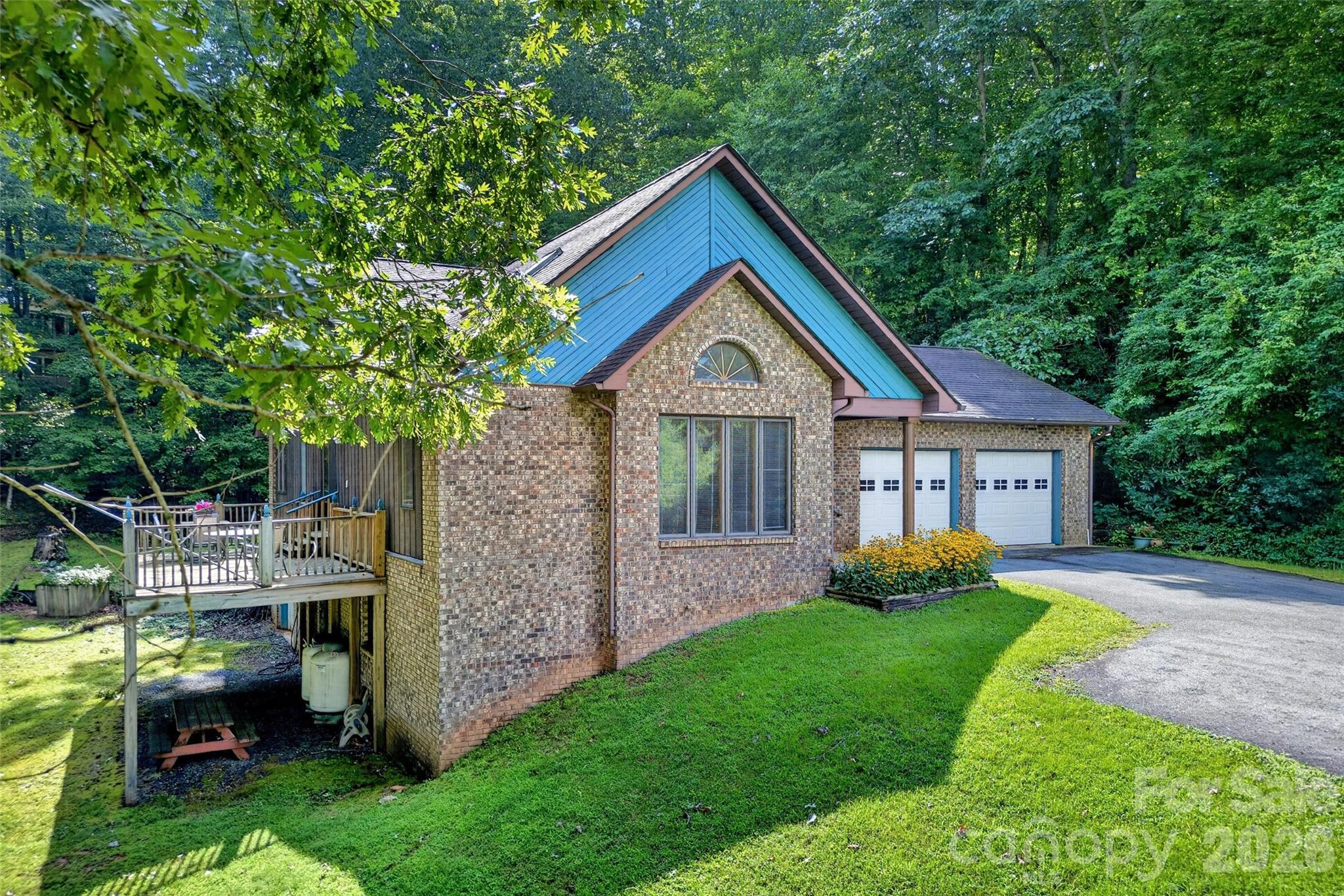 108 Shenandoah Drive — Burnsville