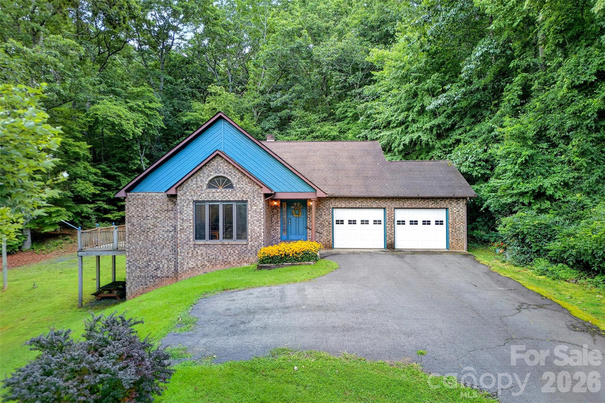 108 Shenandoah Drive — Burnsville