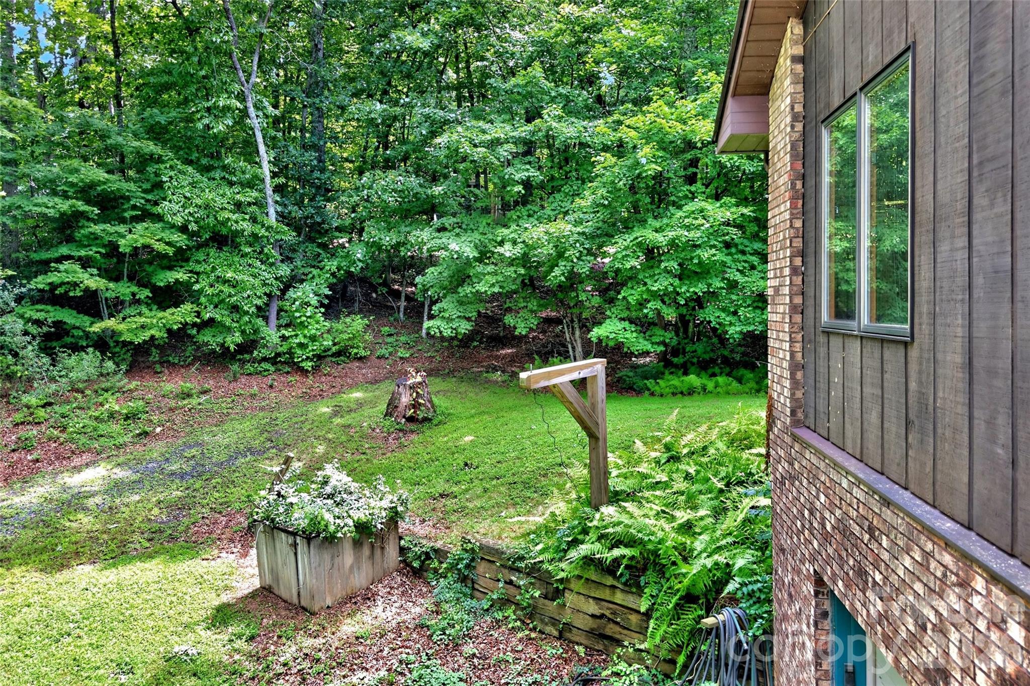 108 Shenandoah Drive — Burnsville