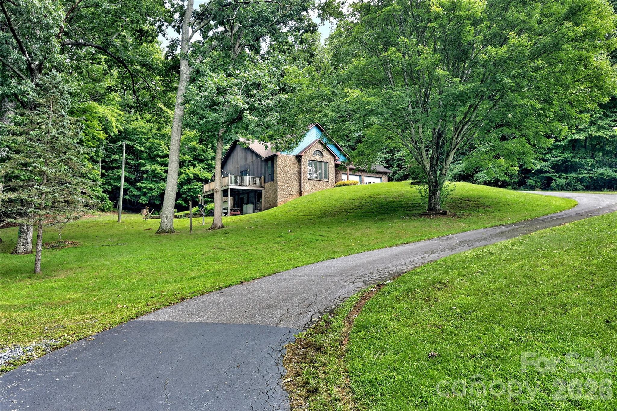 108 Shenandoah Drive — Burnsville