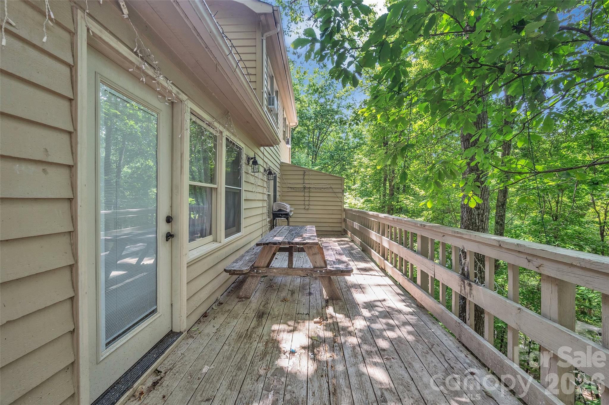 117 Horse Shoe Ridge Road E — Deep Gap
