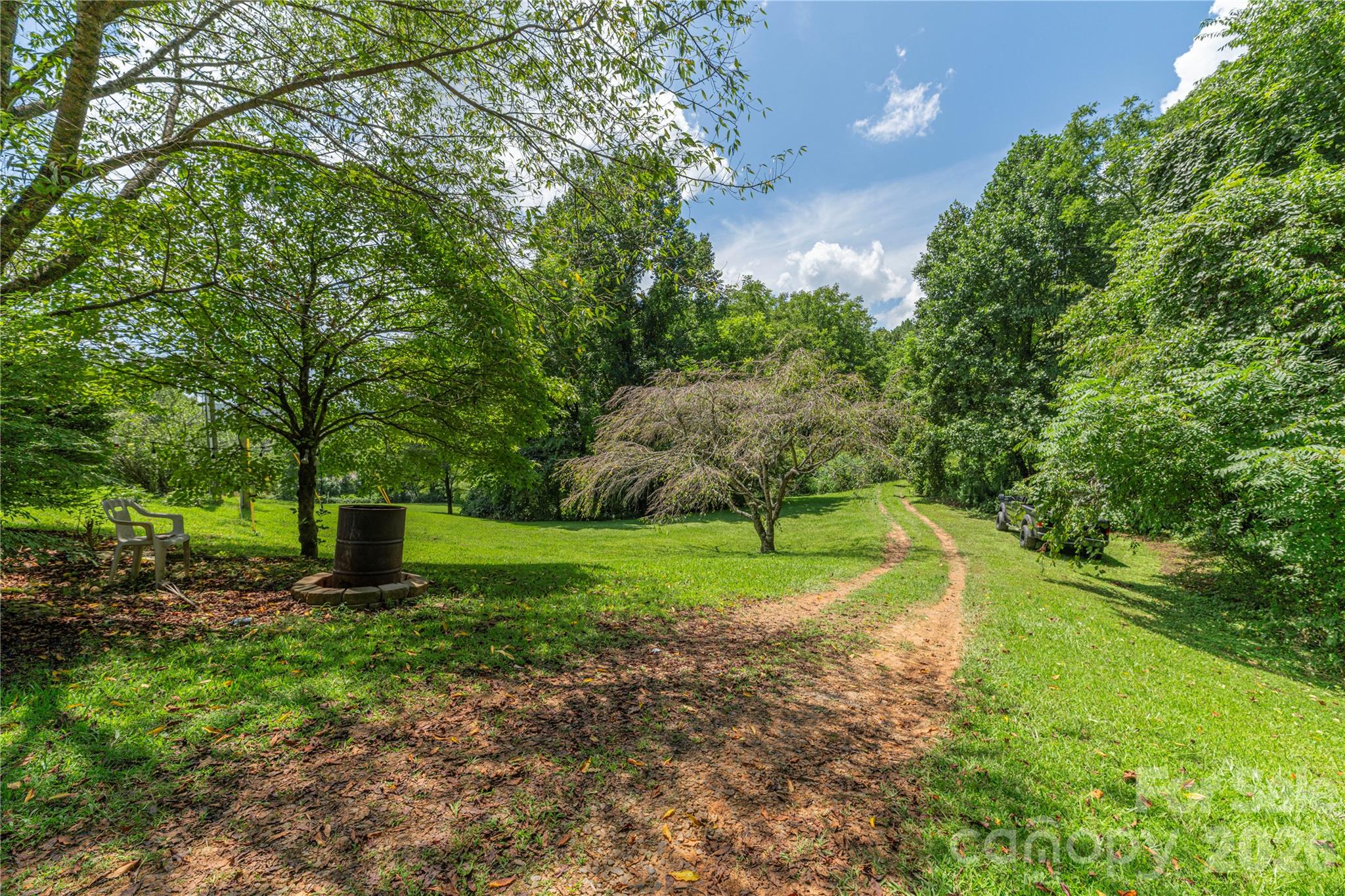 124 Sayles Town Place — Fairview