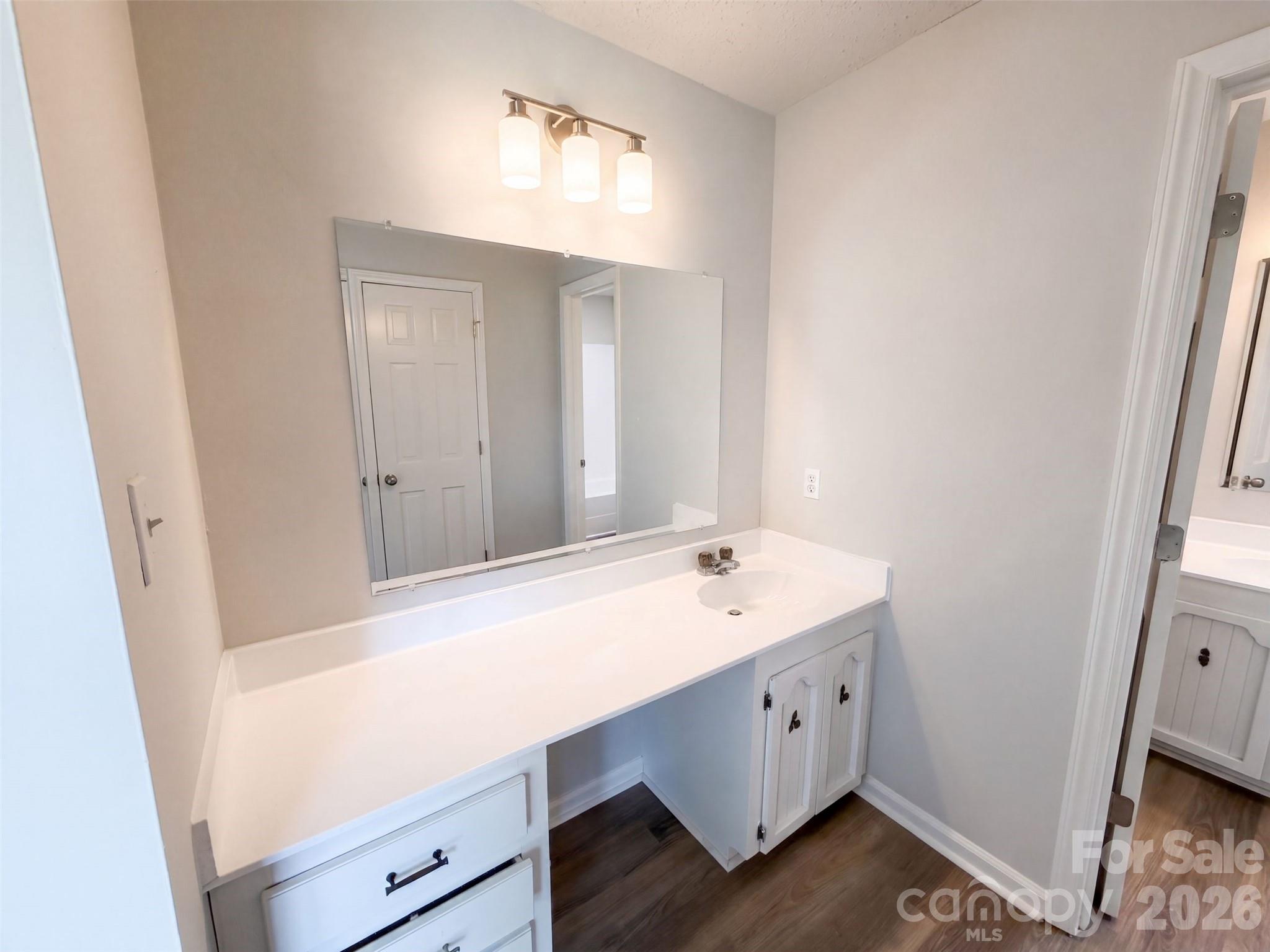 4202 Wrentree Drive — Dallas