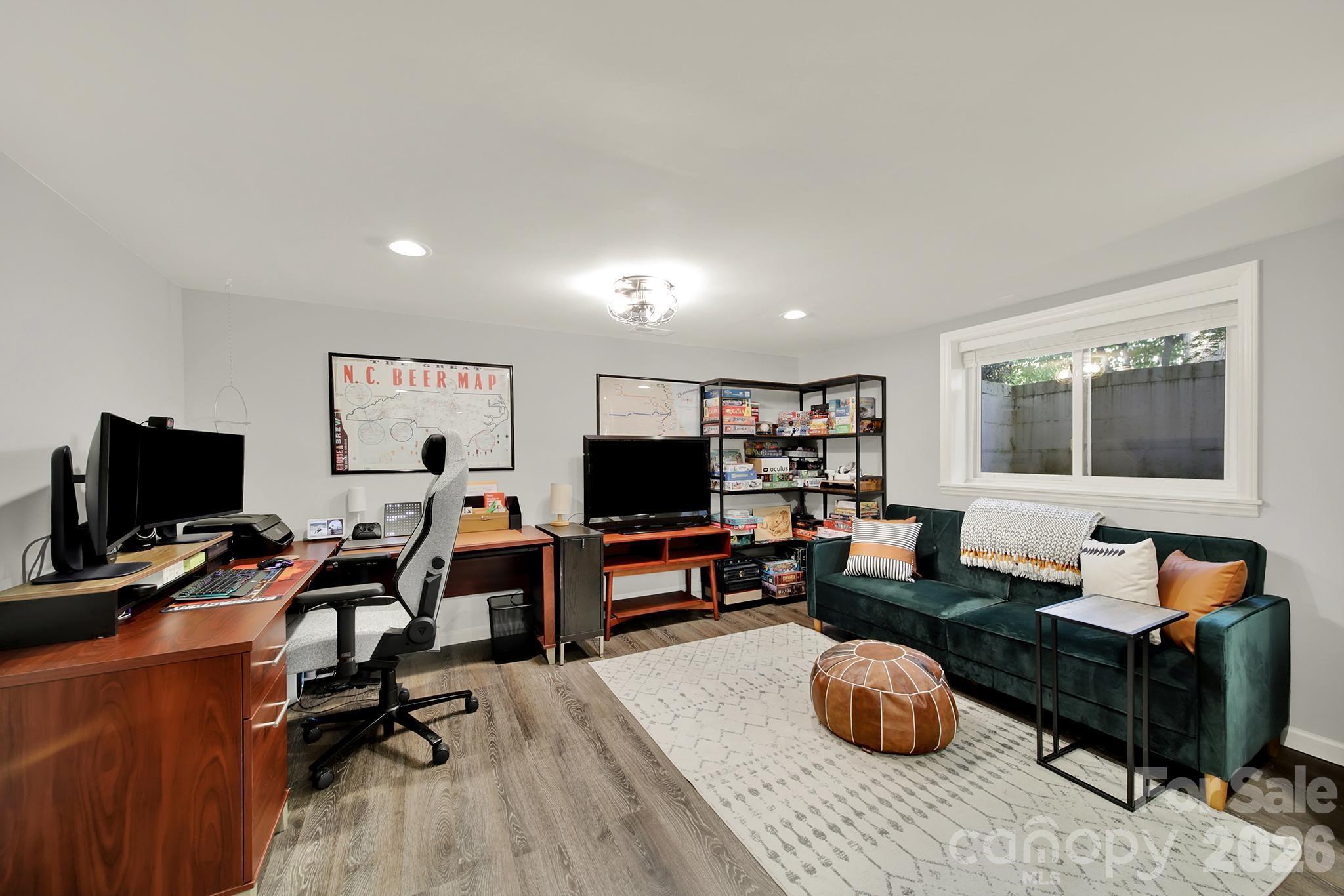 7439 Watercrest Road — Charlotte