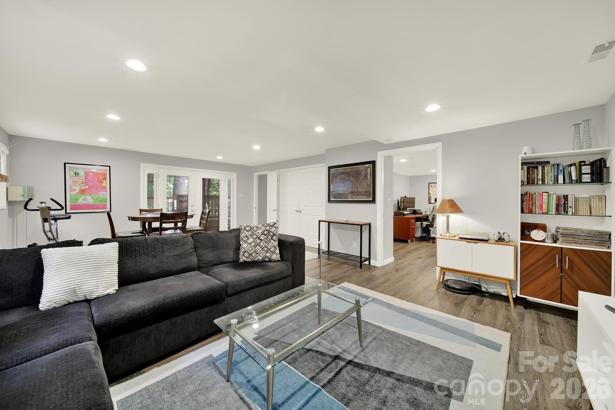 7439 Watercrest Road — Charlotte