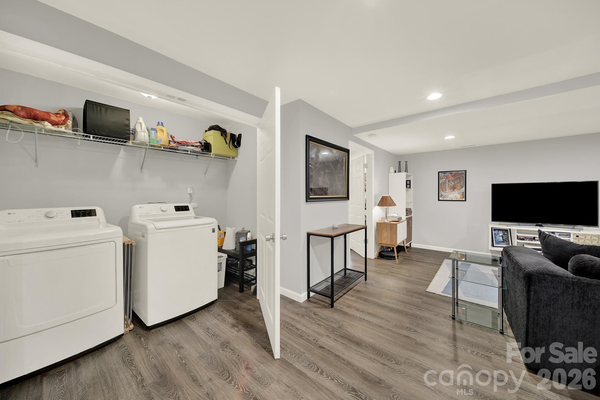 7439 Watercrest Road — Charlotte
