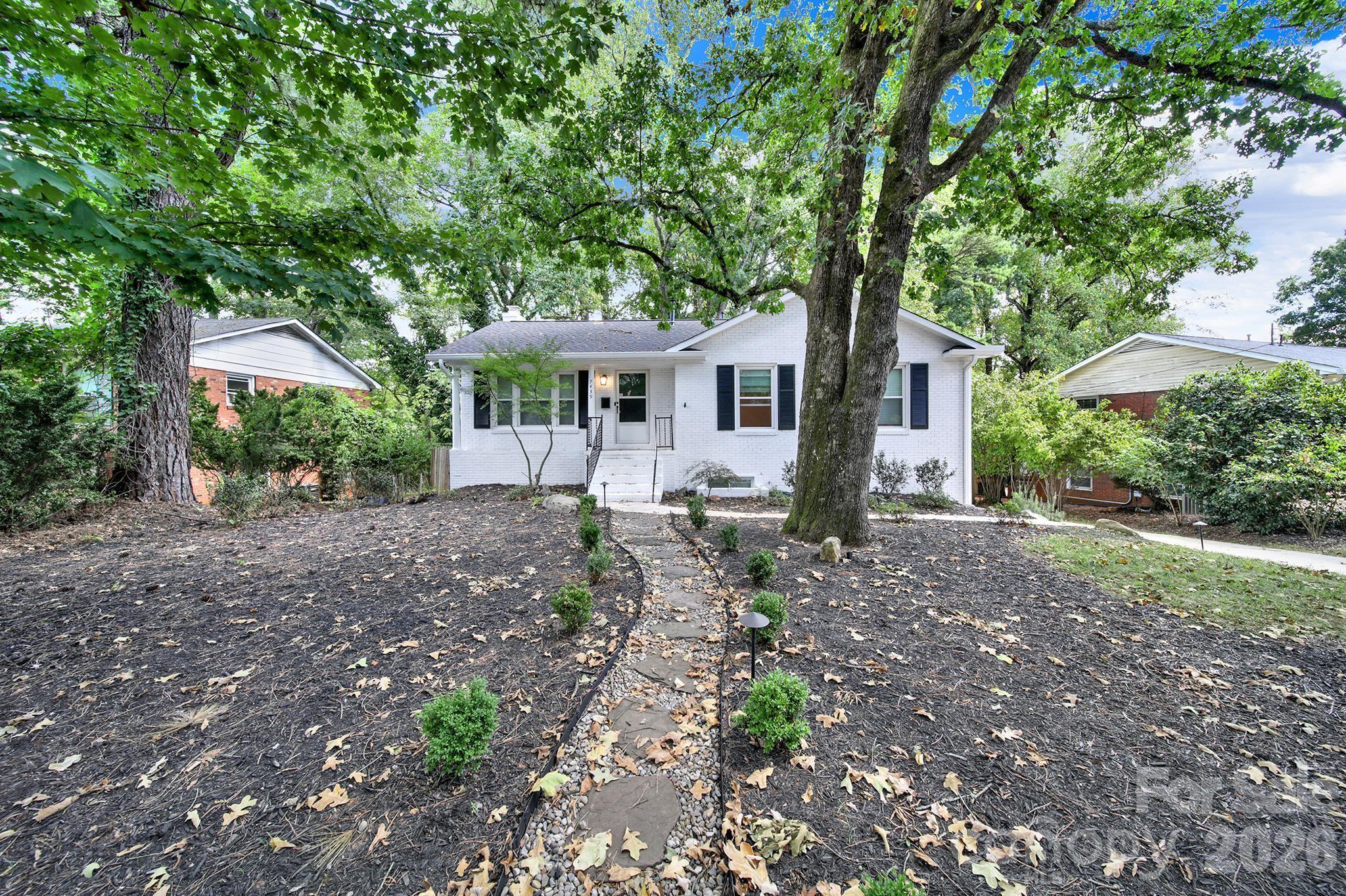 7439 Watercrest Road — Charlotte