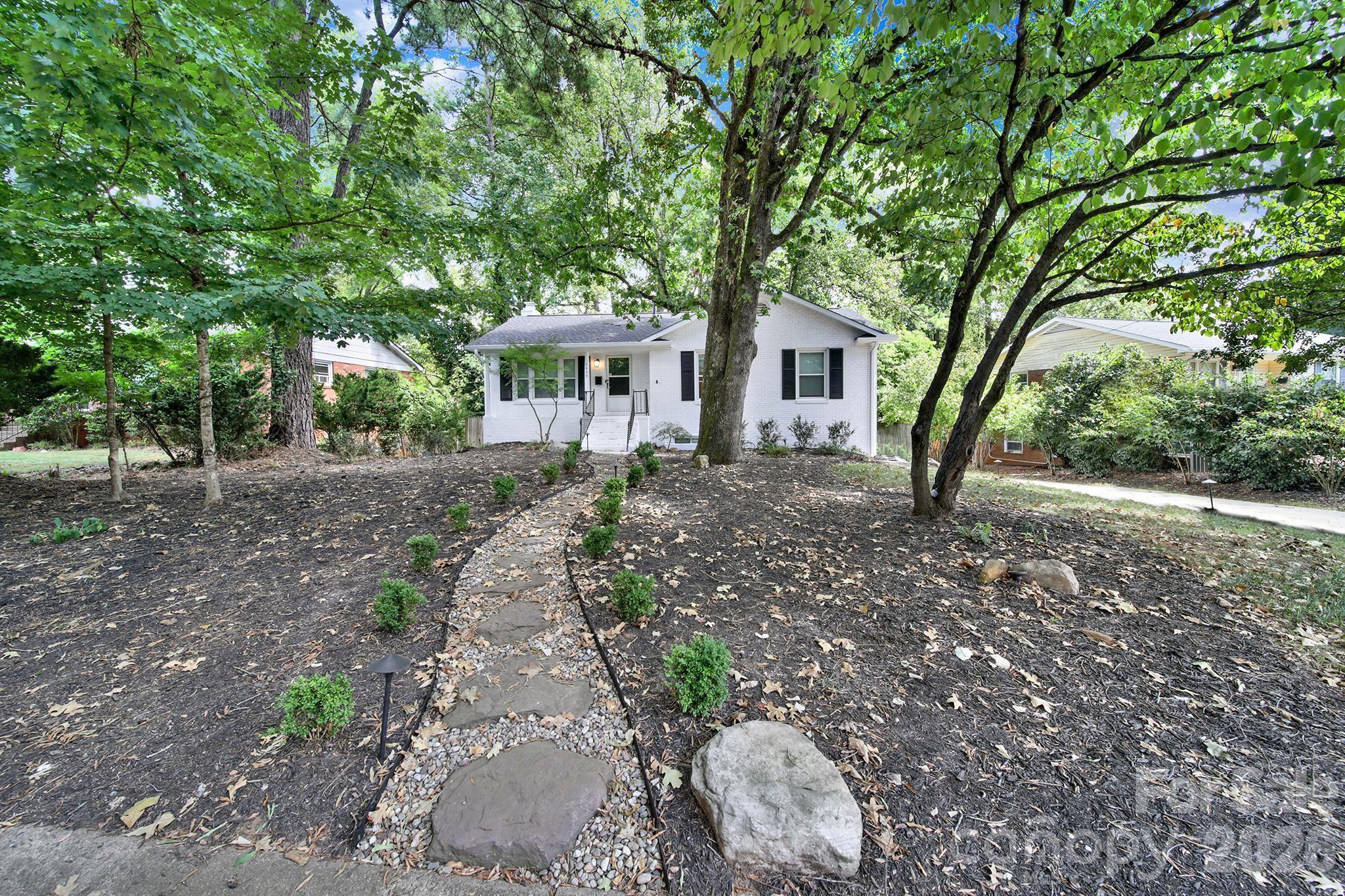 7439 Watercrest Road — Charlotte