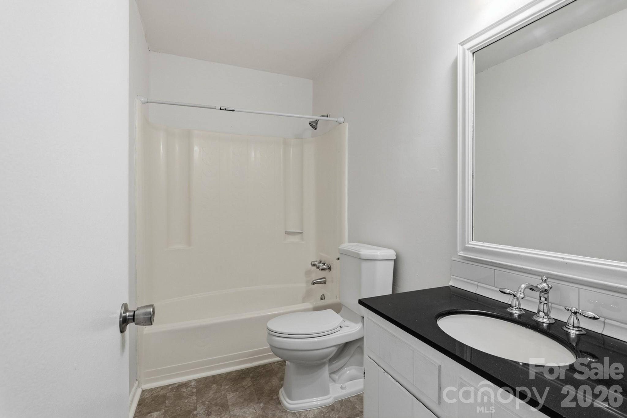5300 Rolling Oak Lane — Charlotte
