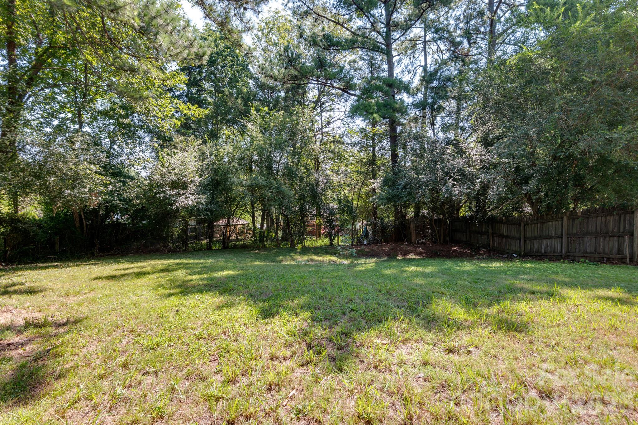 5300 Rolling Oak Lane — Charlotte