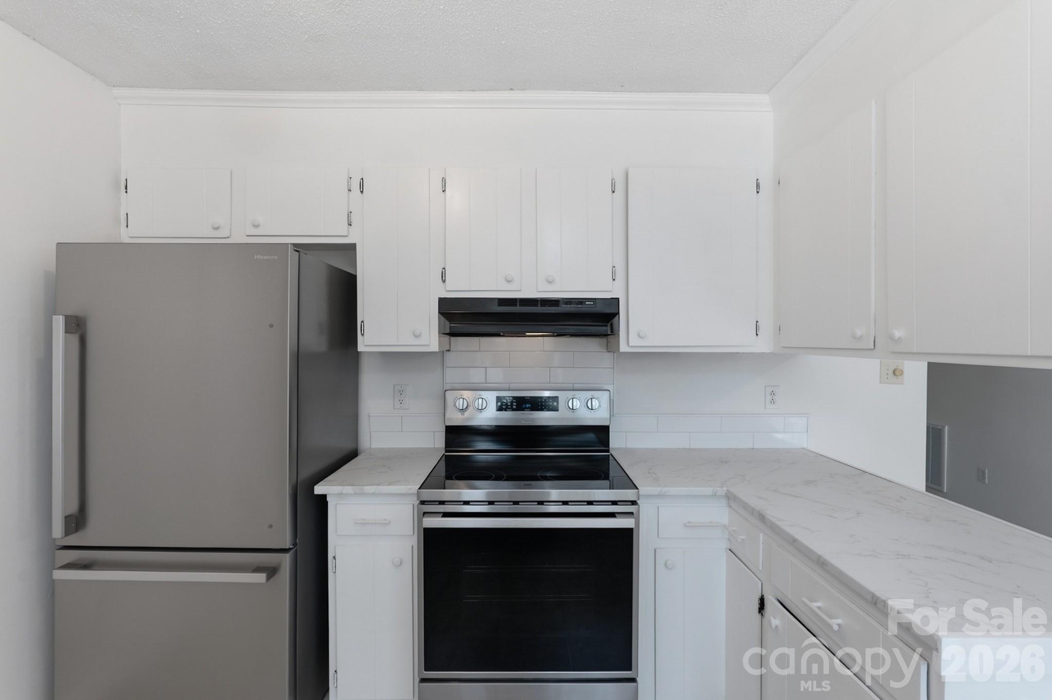 5300 Rolling Oak Lane — Charlotte