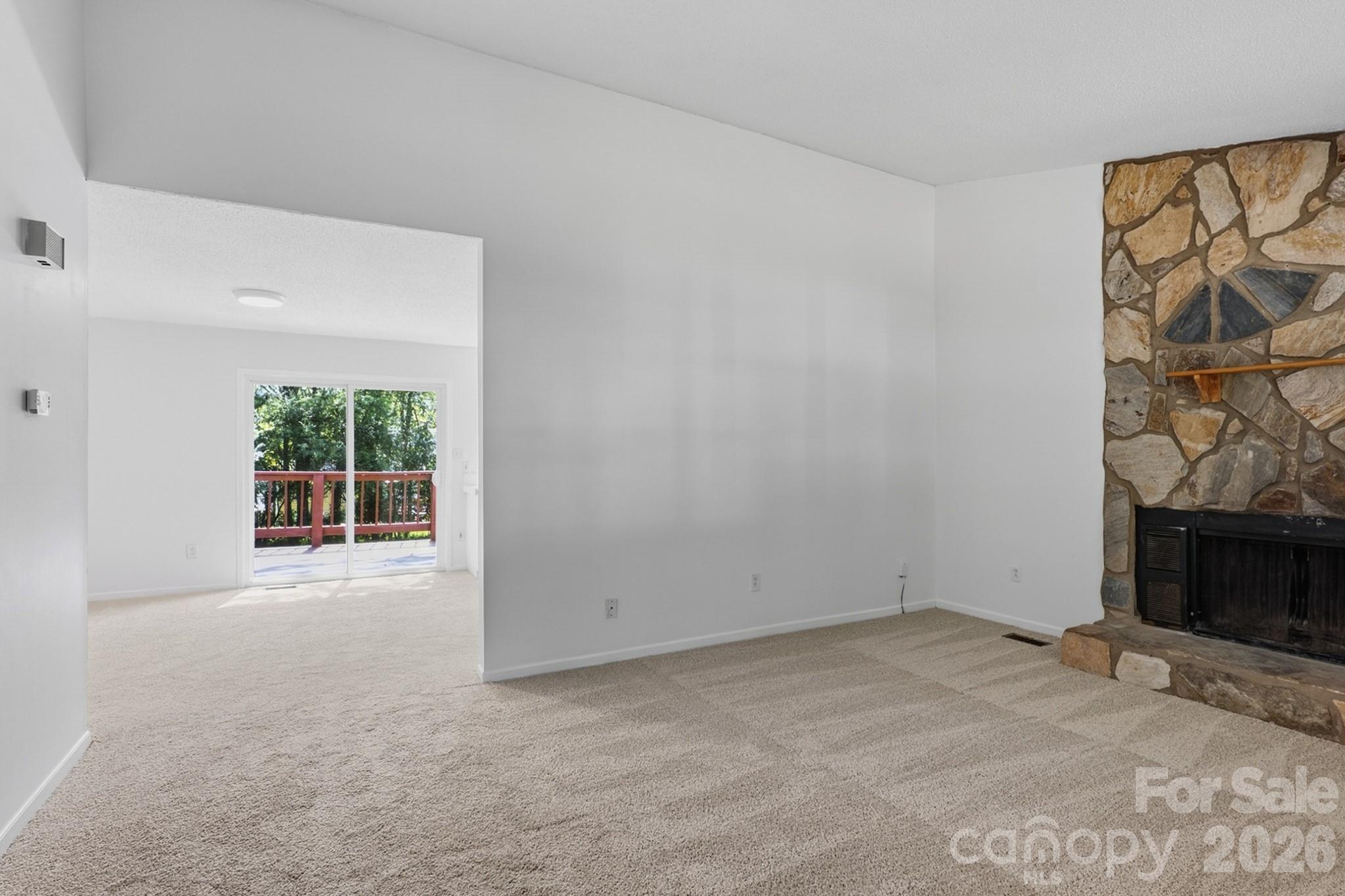 5300 Rolling Oak Lane — Charlotte