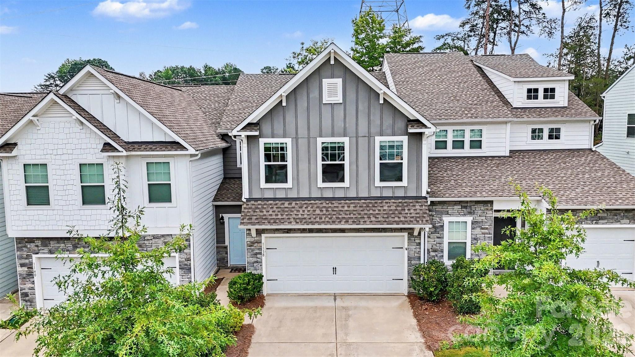 1138 Streamside Lane — York
